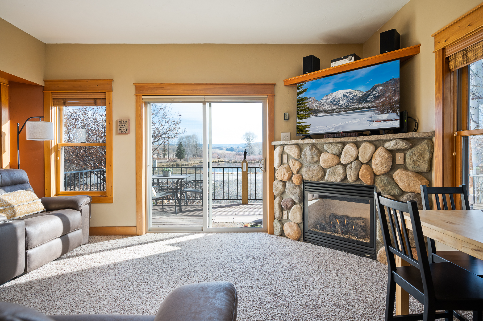 105 Edgewater Circle 