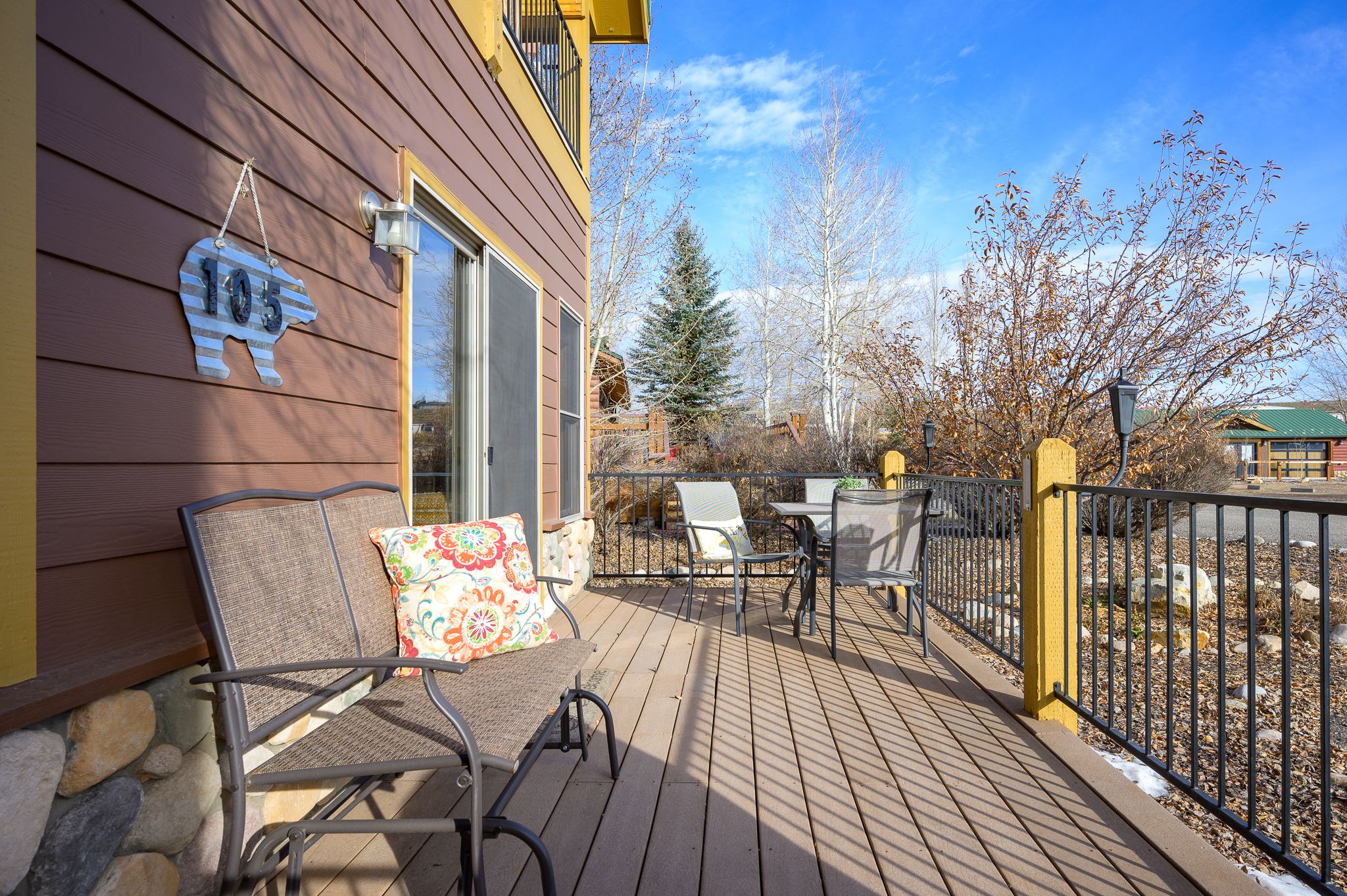 105 Edgewater Circle 