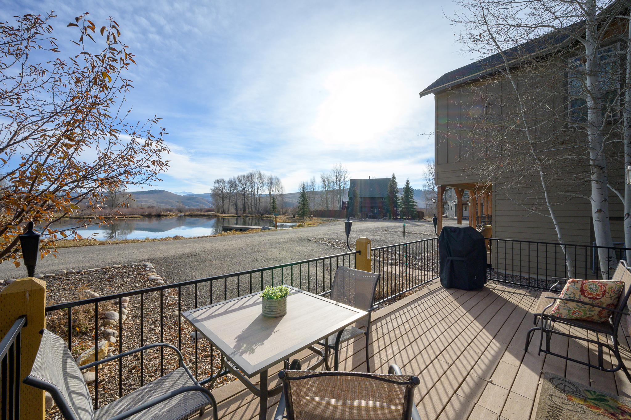 105 Edgewater Circle 