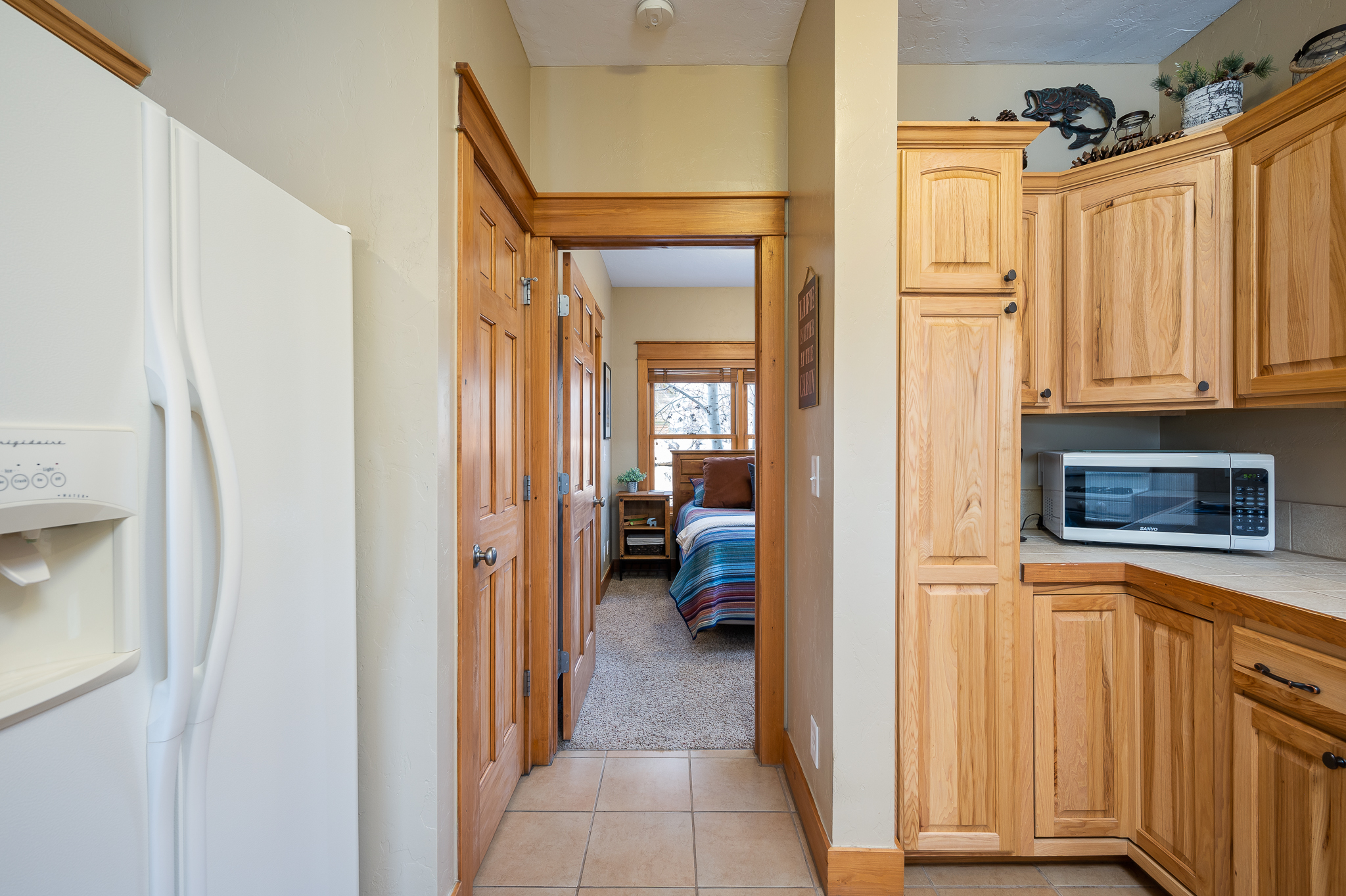 105 Edgewater Circle 