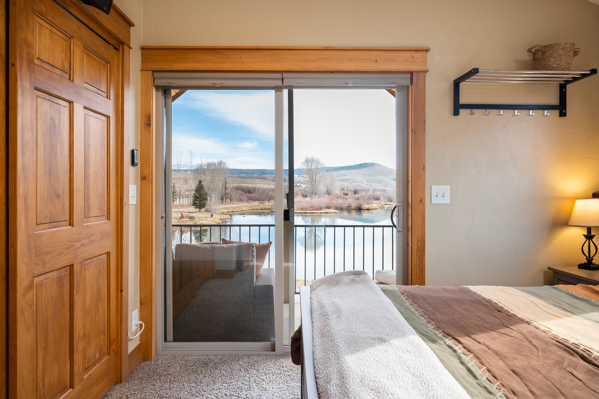 105 Edgewater Circle 