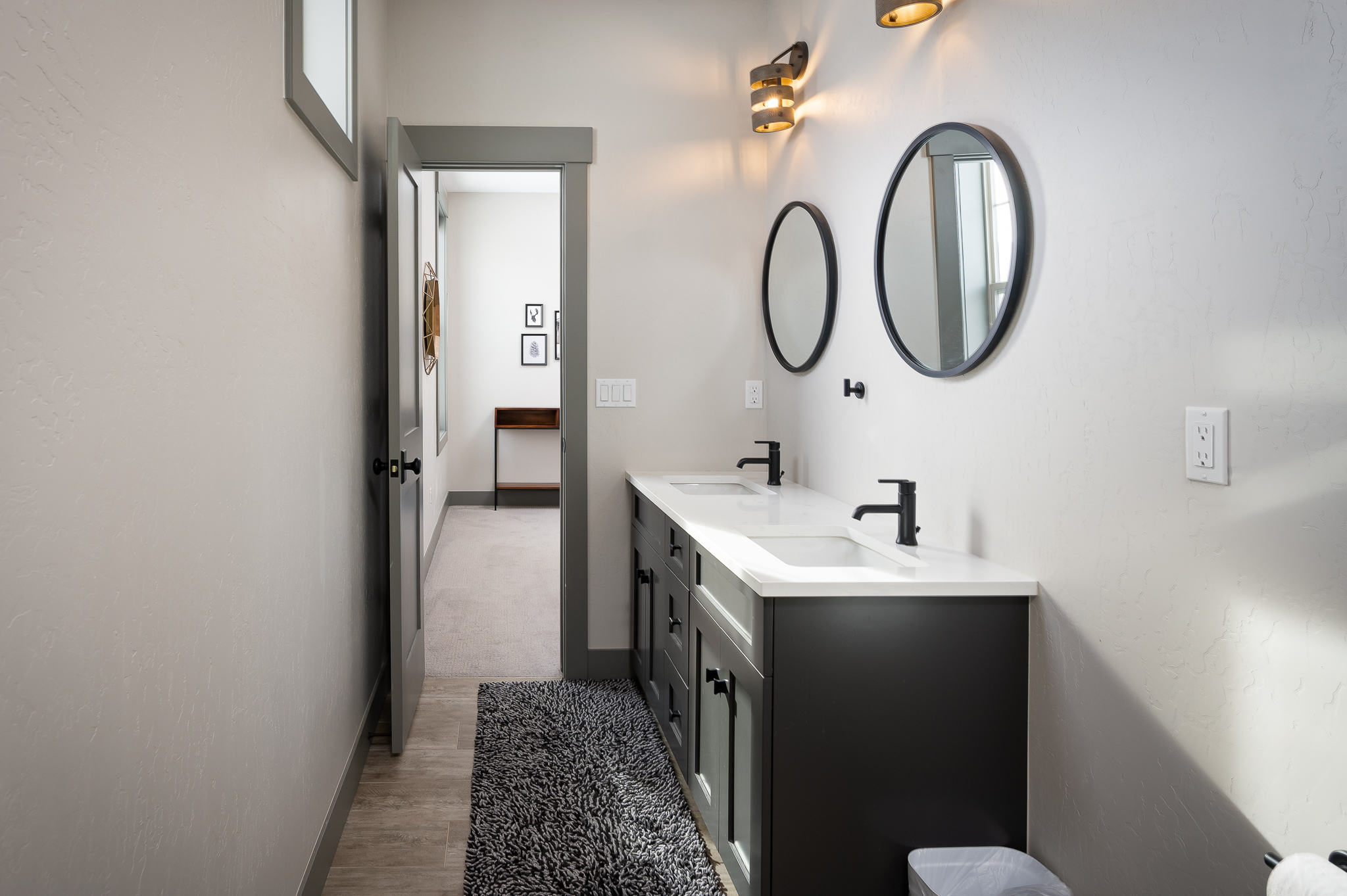 100 Eagle Ridge 