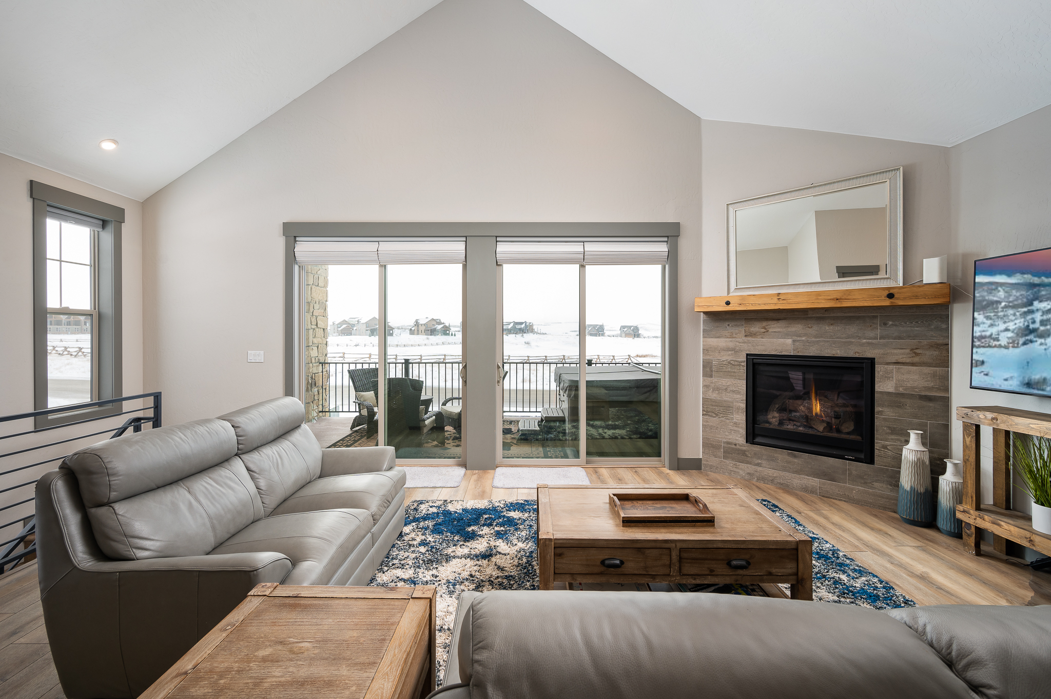 100 Eagle Ridge 