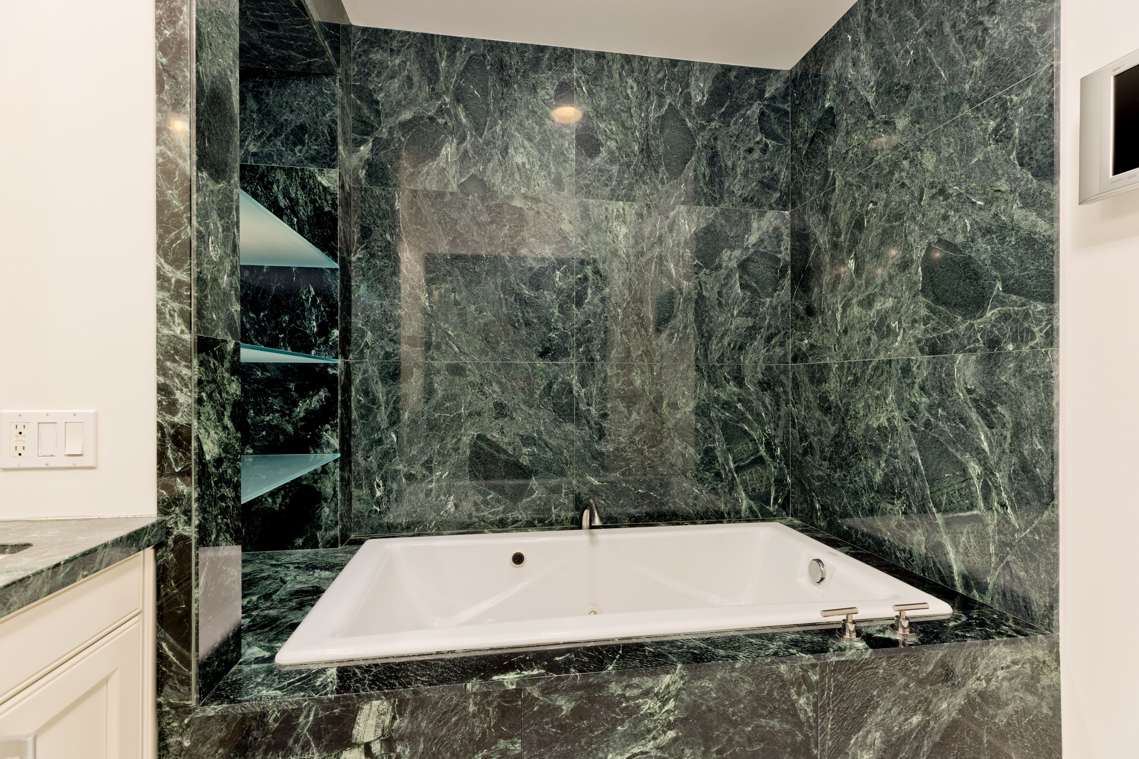 165 Sixth Avenue Unit 2701