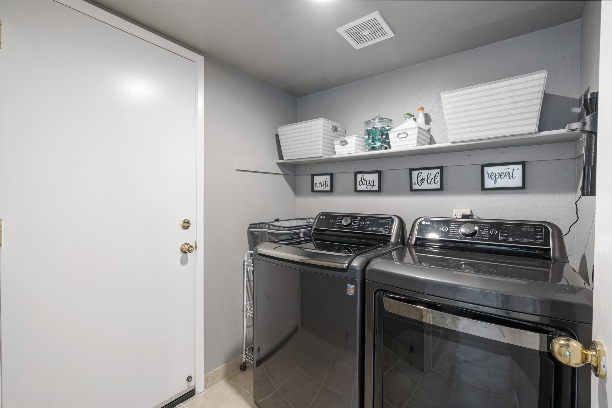 6580 Westchester Ct 