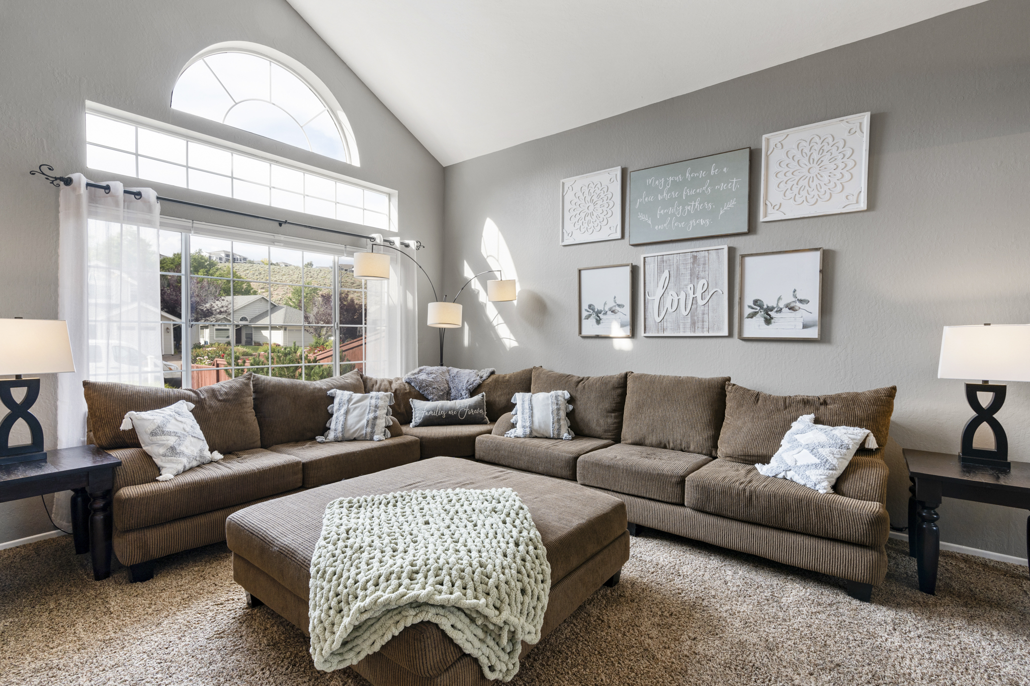 6580 Westchester Ct 