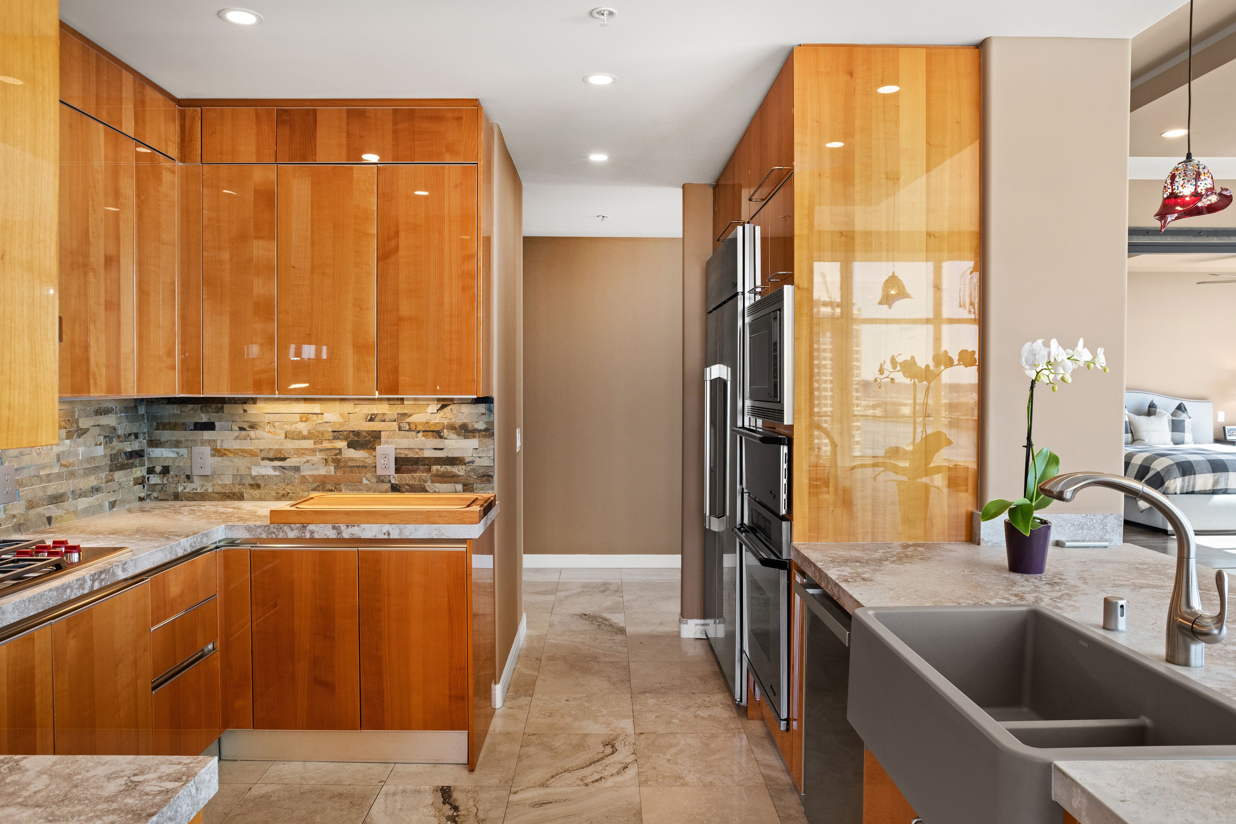 550 Front Street Residence 2305