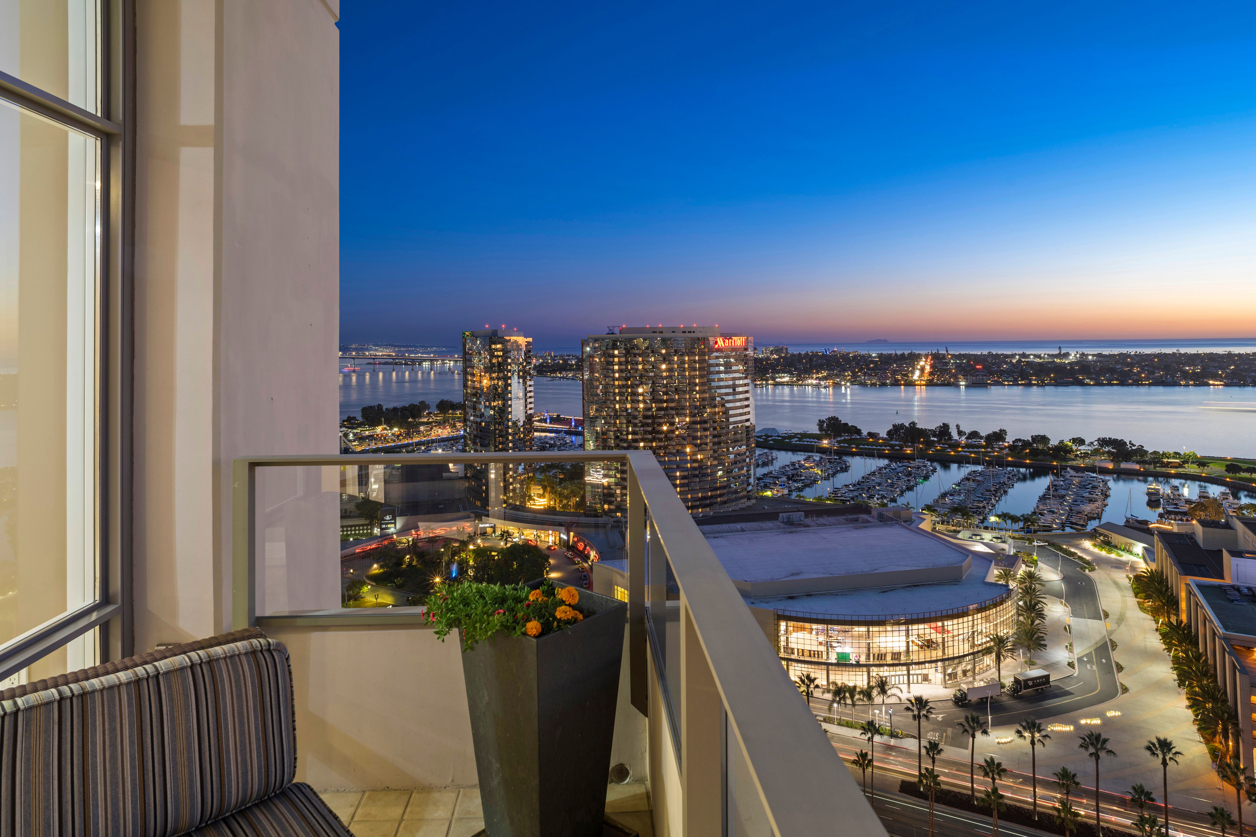 550 Front Street Residence 2305