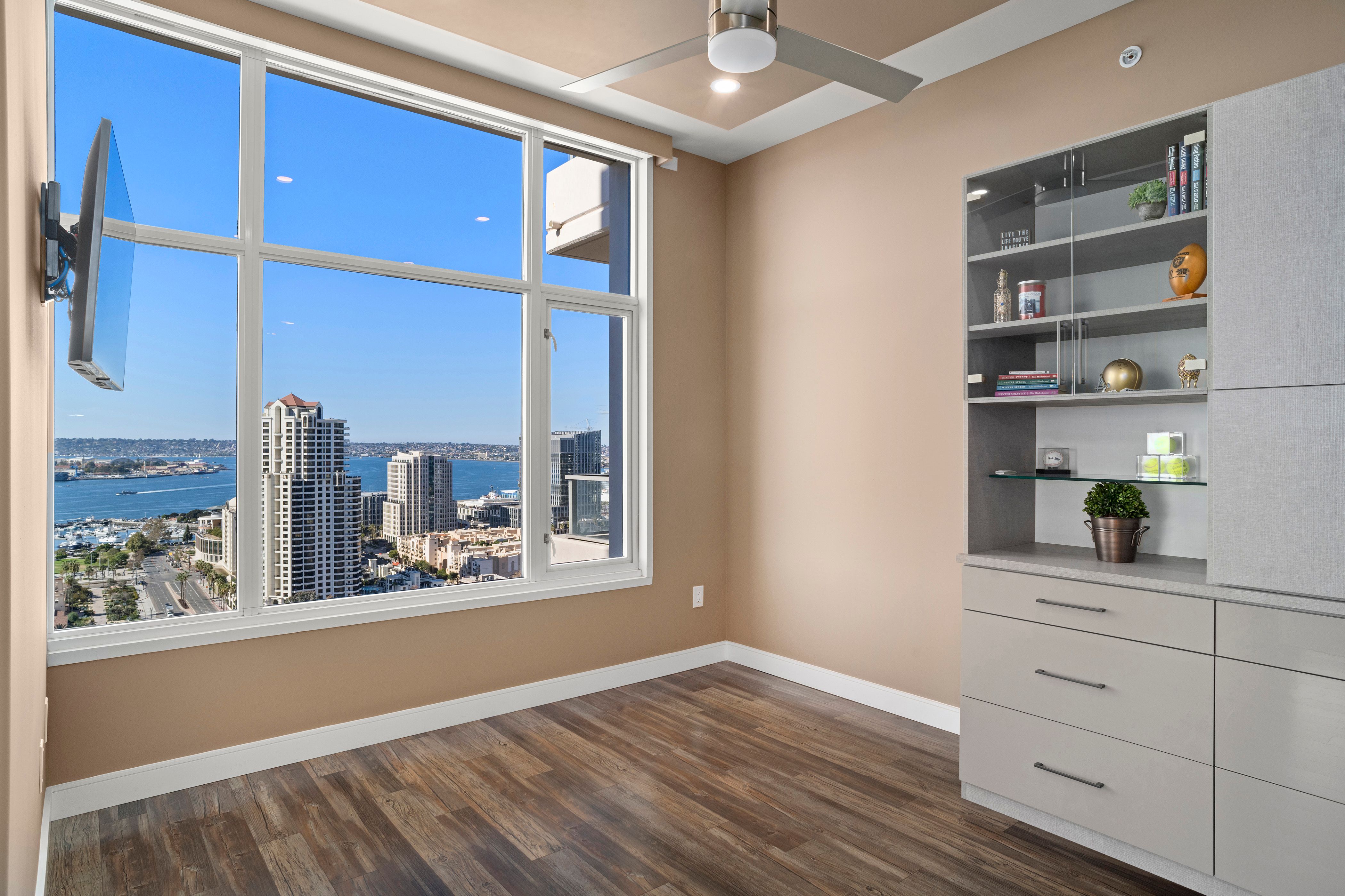 550 Front Street Residence 2305