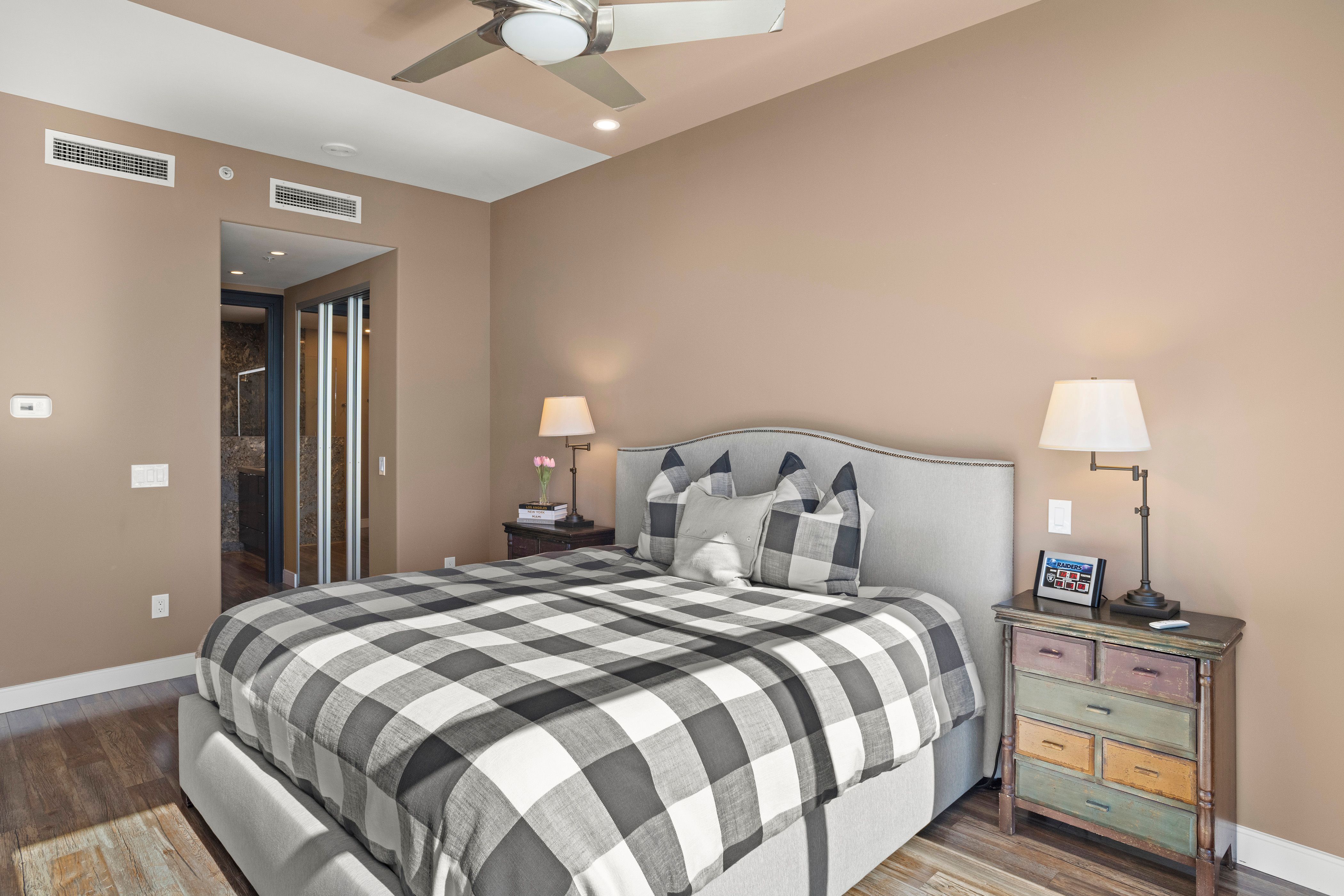 550 Front Street Residence 2305