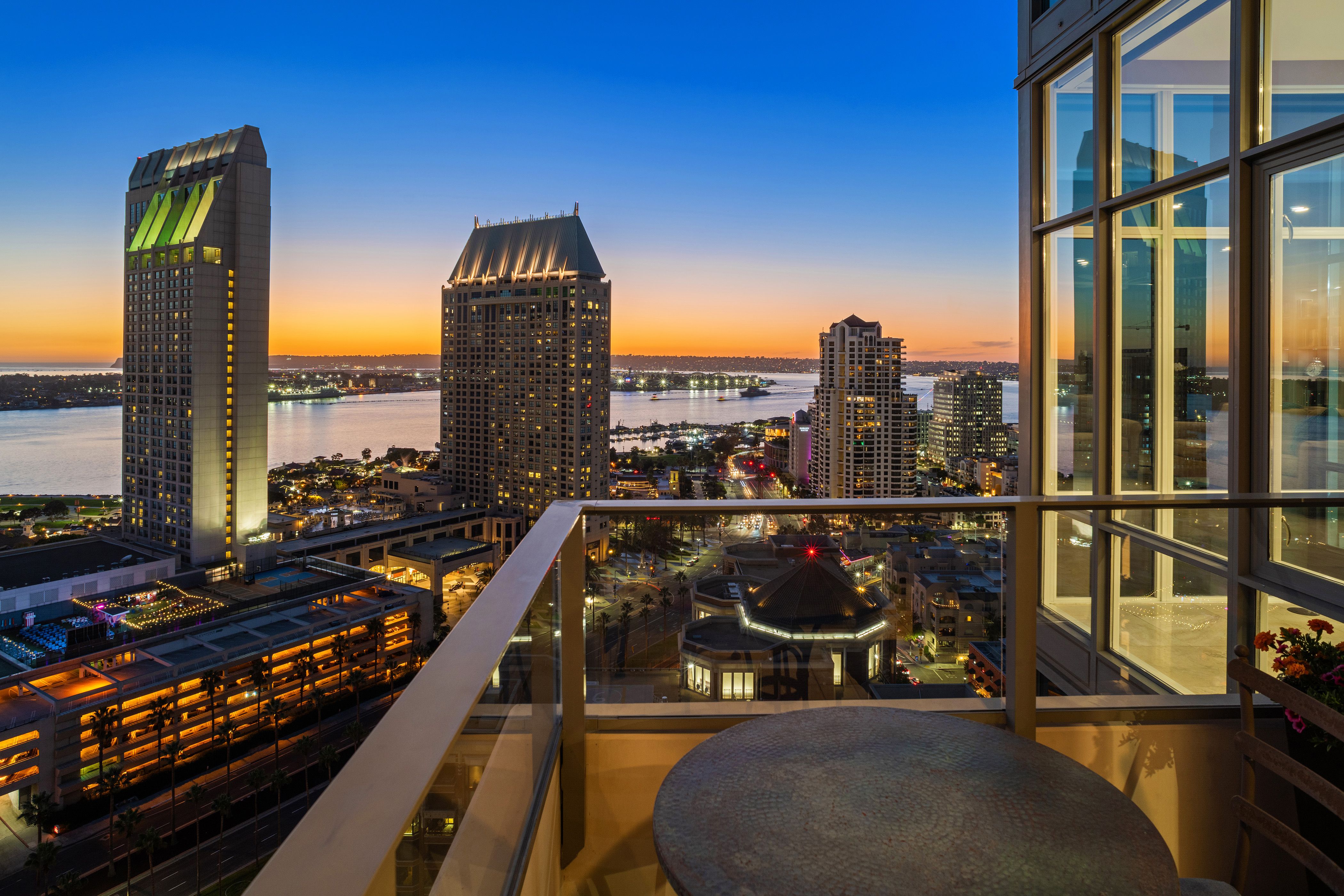 550 Front Street Residence 2305