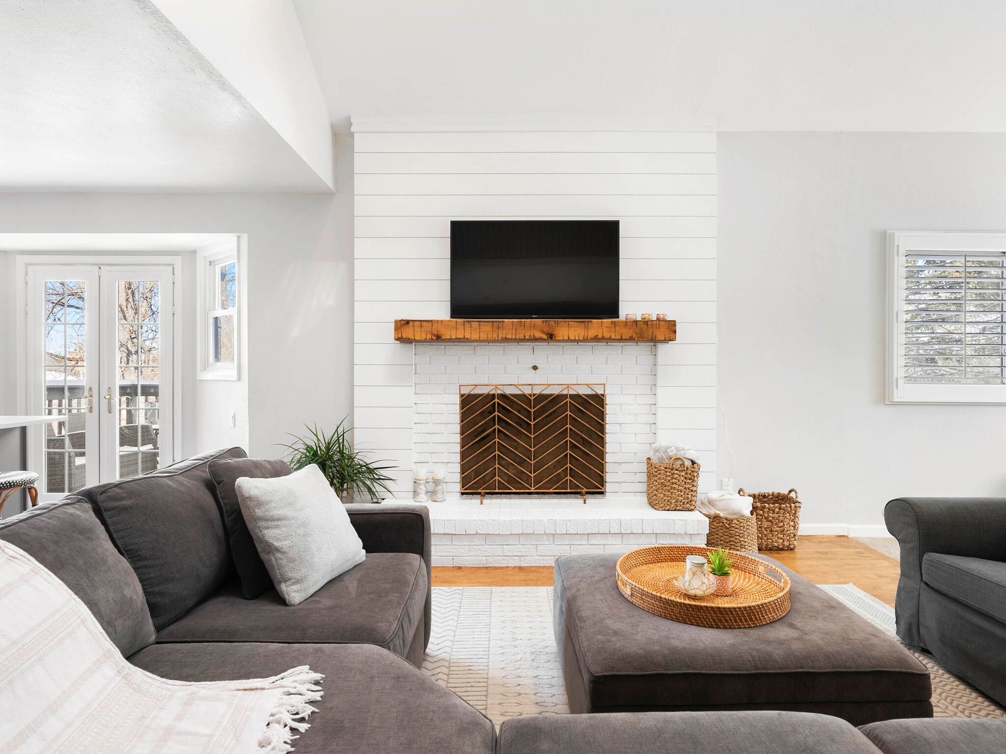 6117 E Otero Pl. 