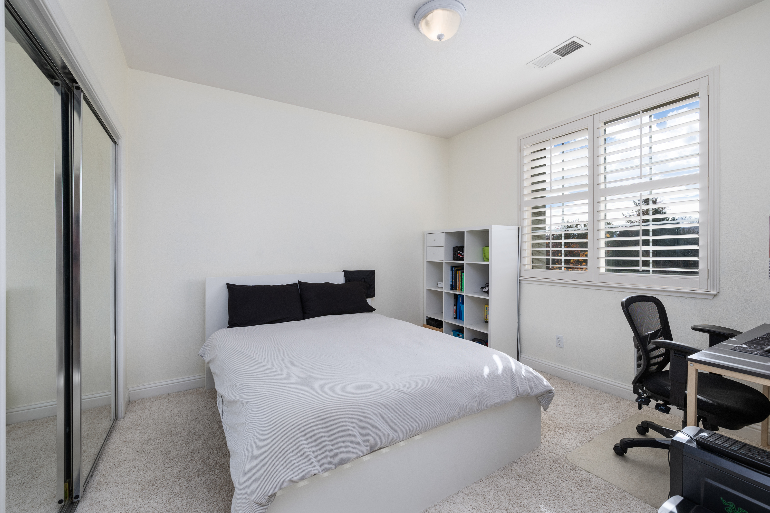 2585 Baton Dr 