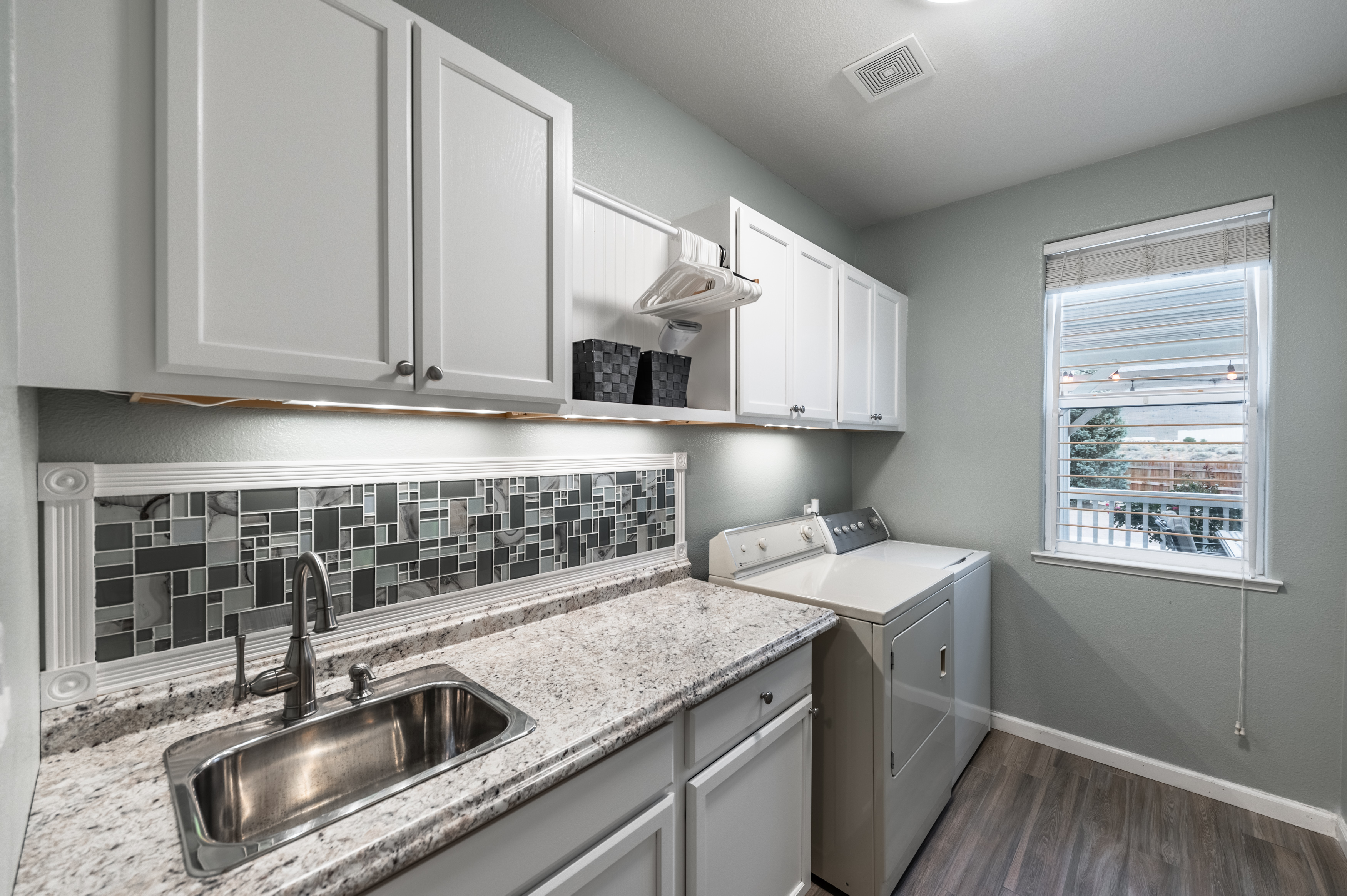 602 Grayhawk Ct 