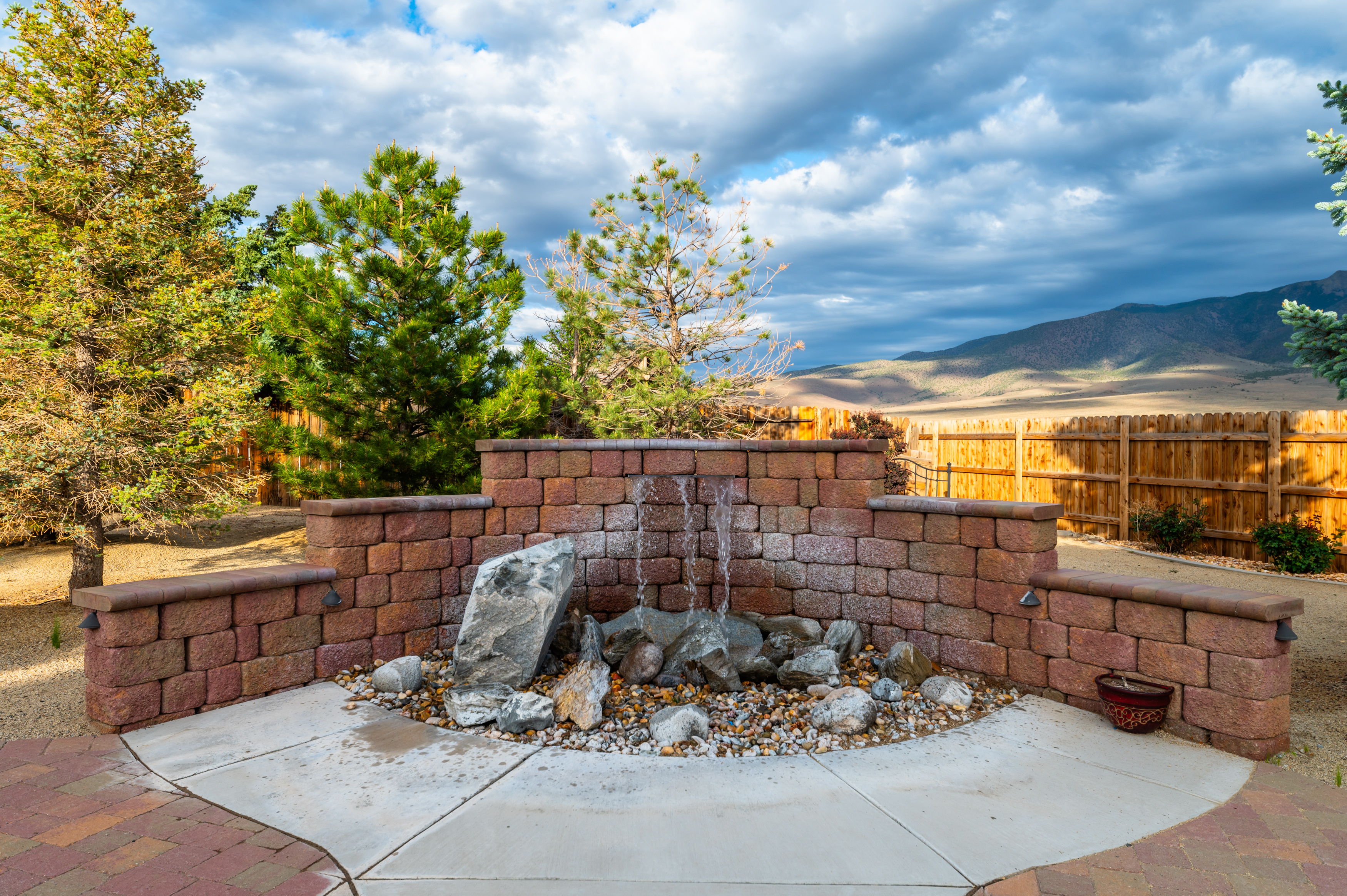 602 Grayhawk Ct 