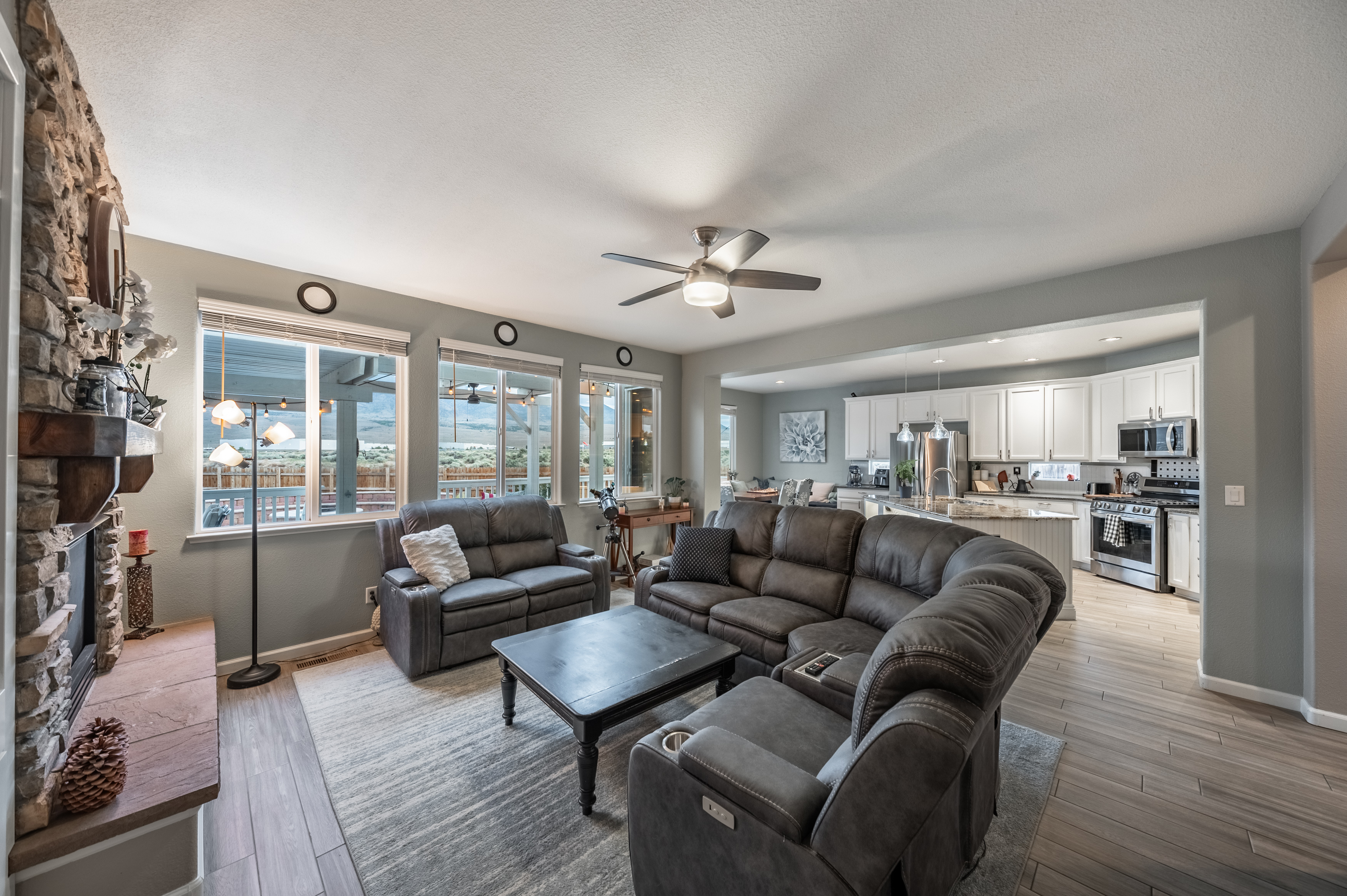602 Grayhawk Ct 