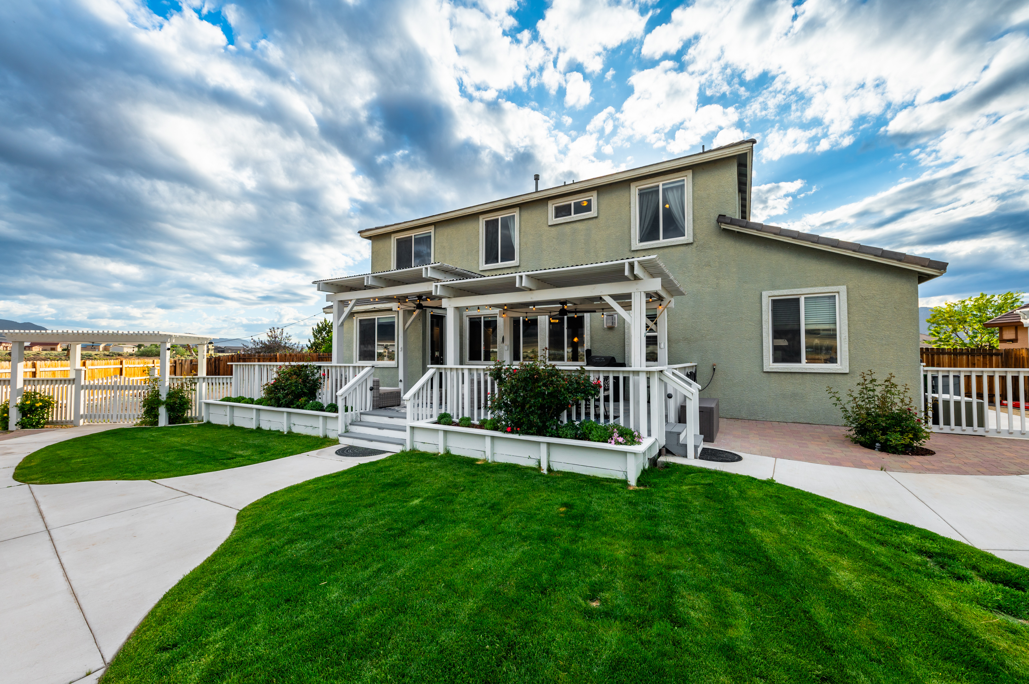 602 Grayhawk Ct 