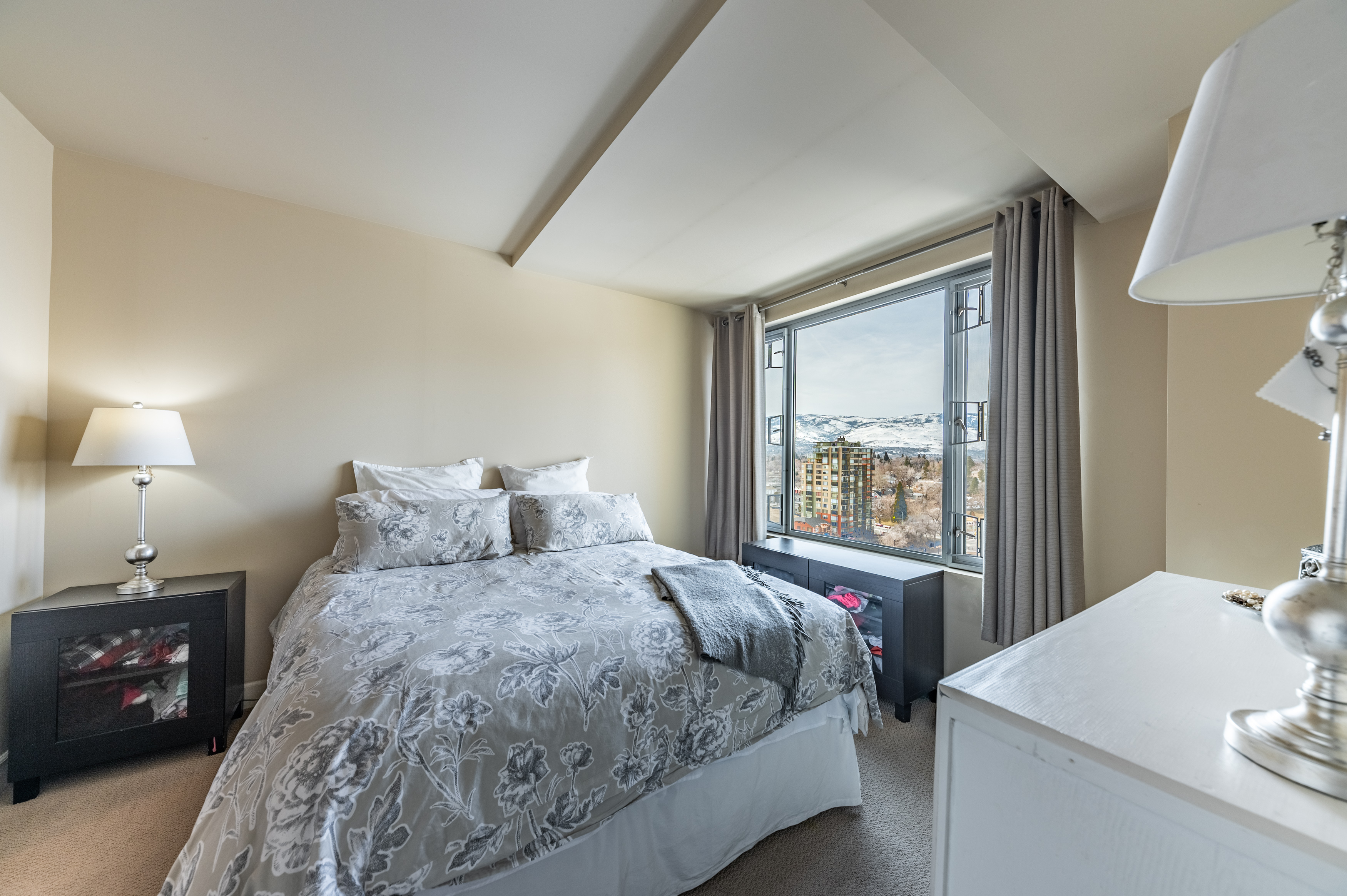 50 North Sierra Street #1202 
