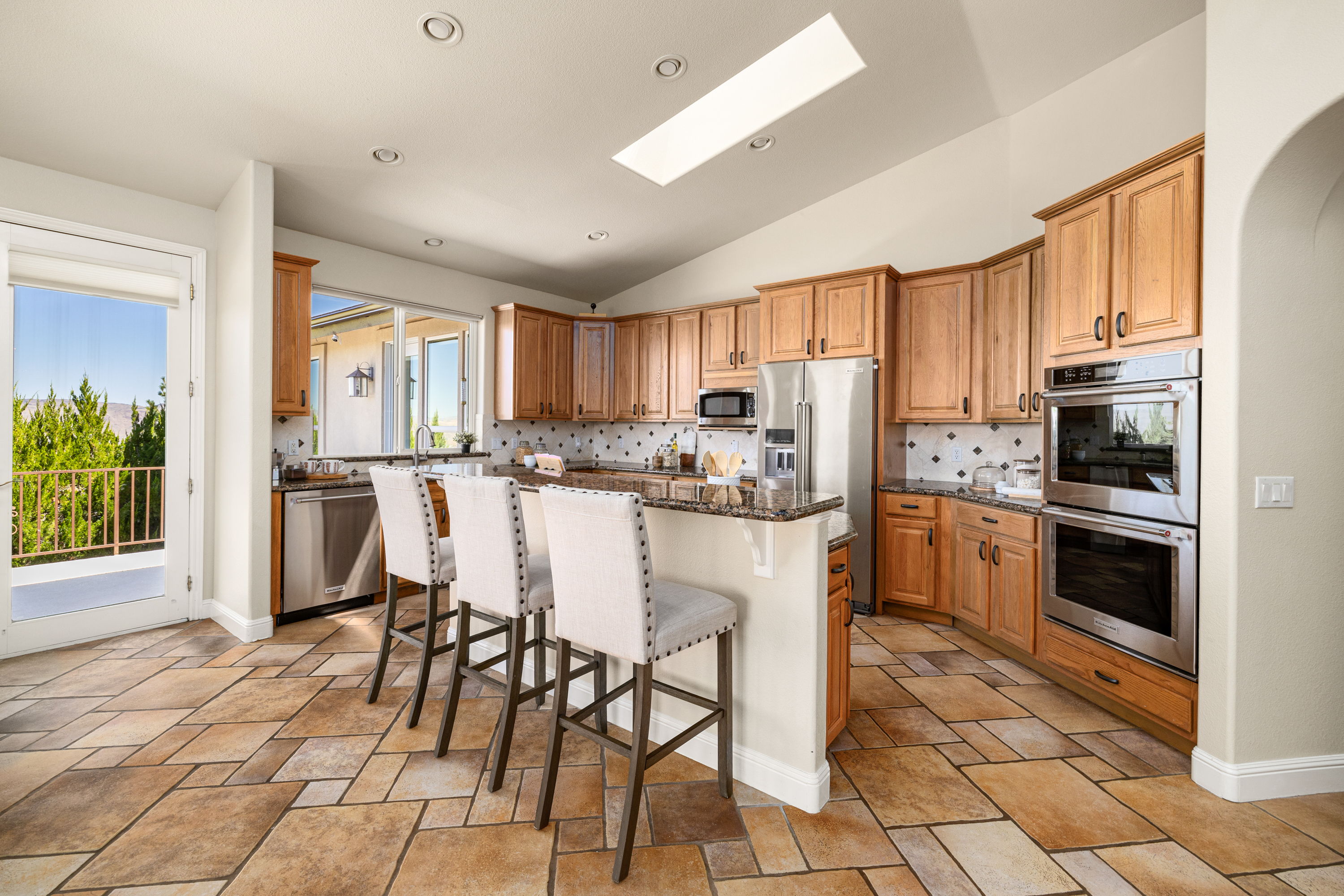 1386 Amado Ct 