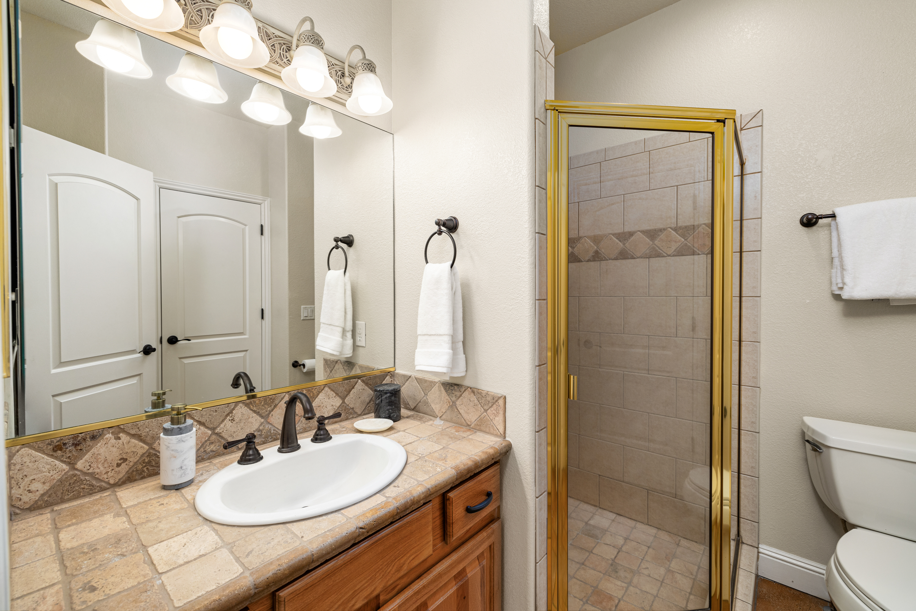 1386 Amado Ct 