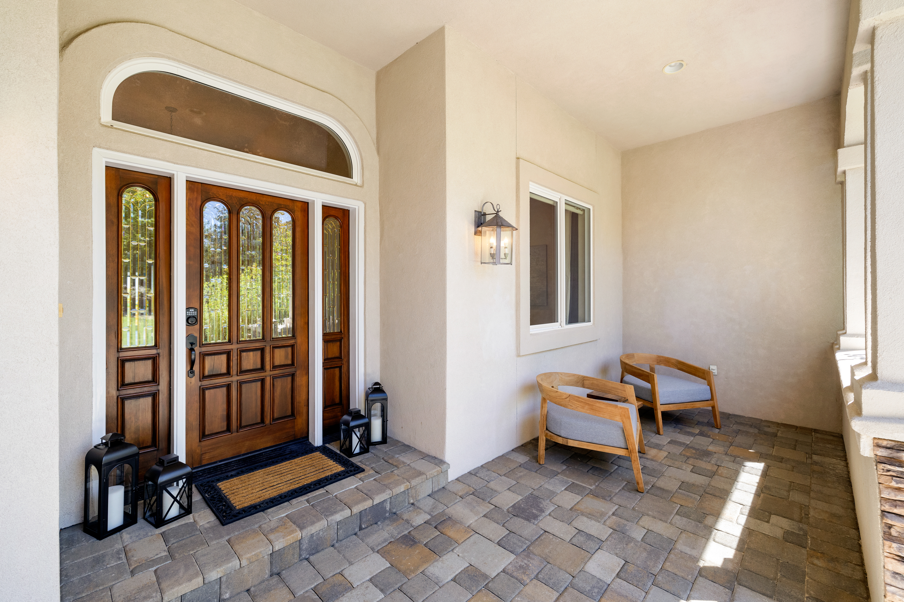 1386 Amado Ct 