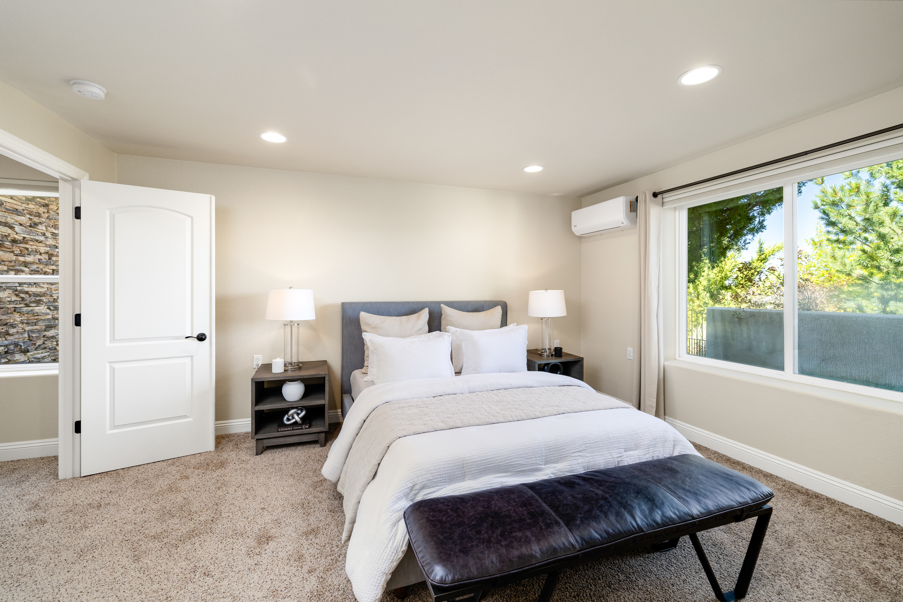 1386 Amado Ct 