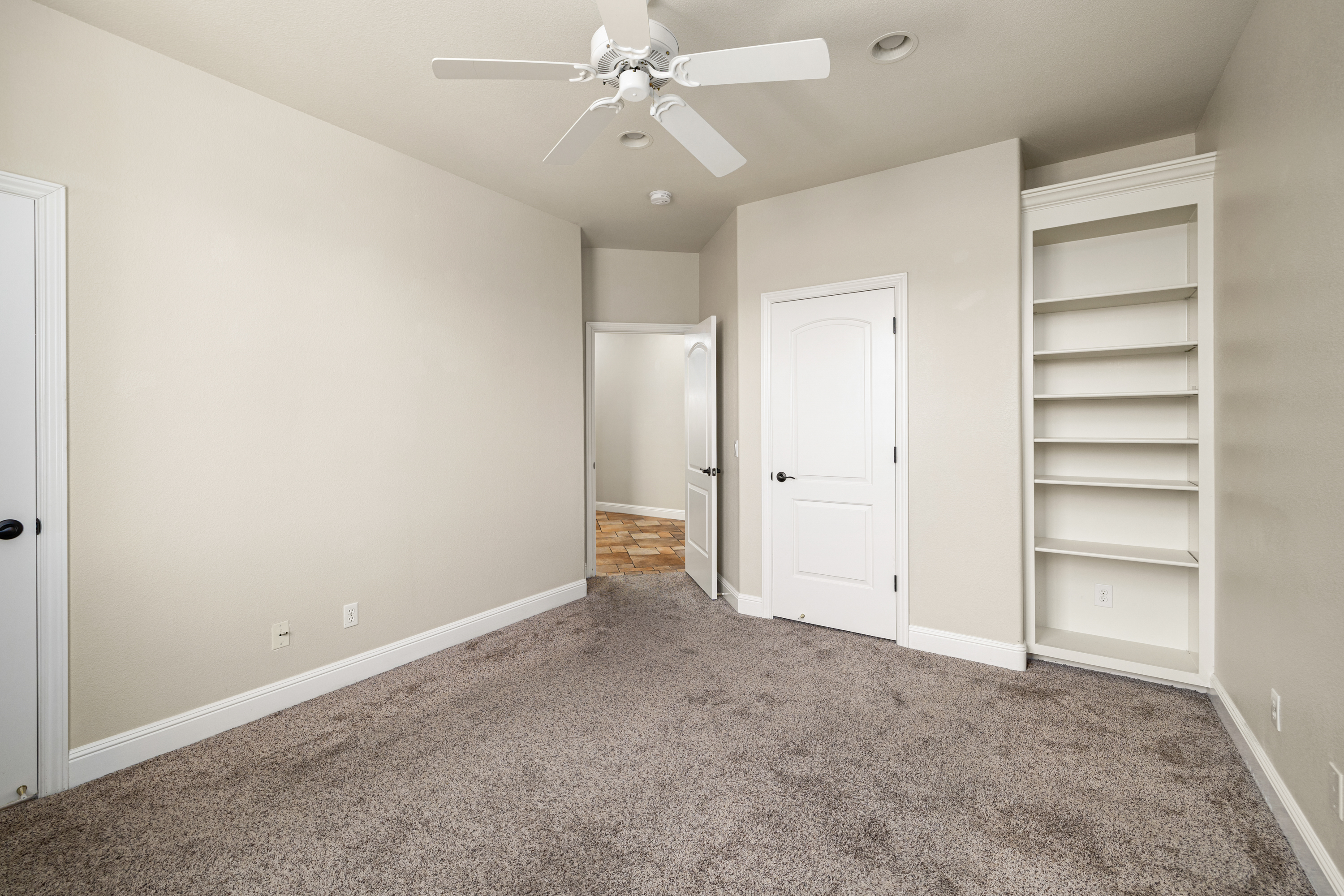 1386 Amado Ct 