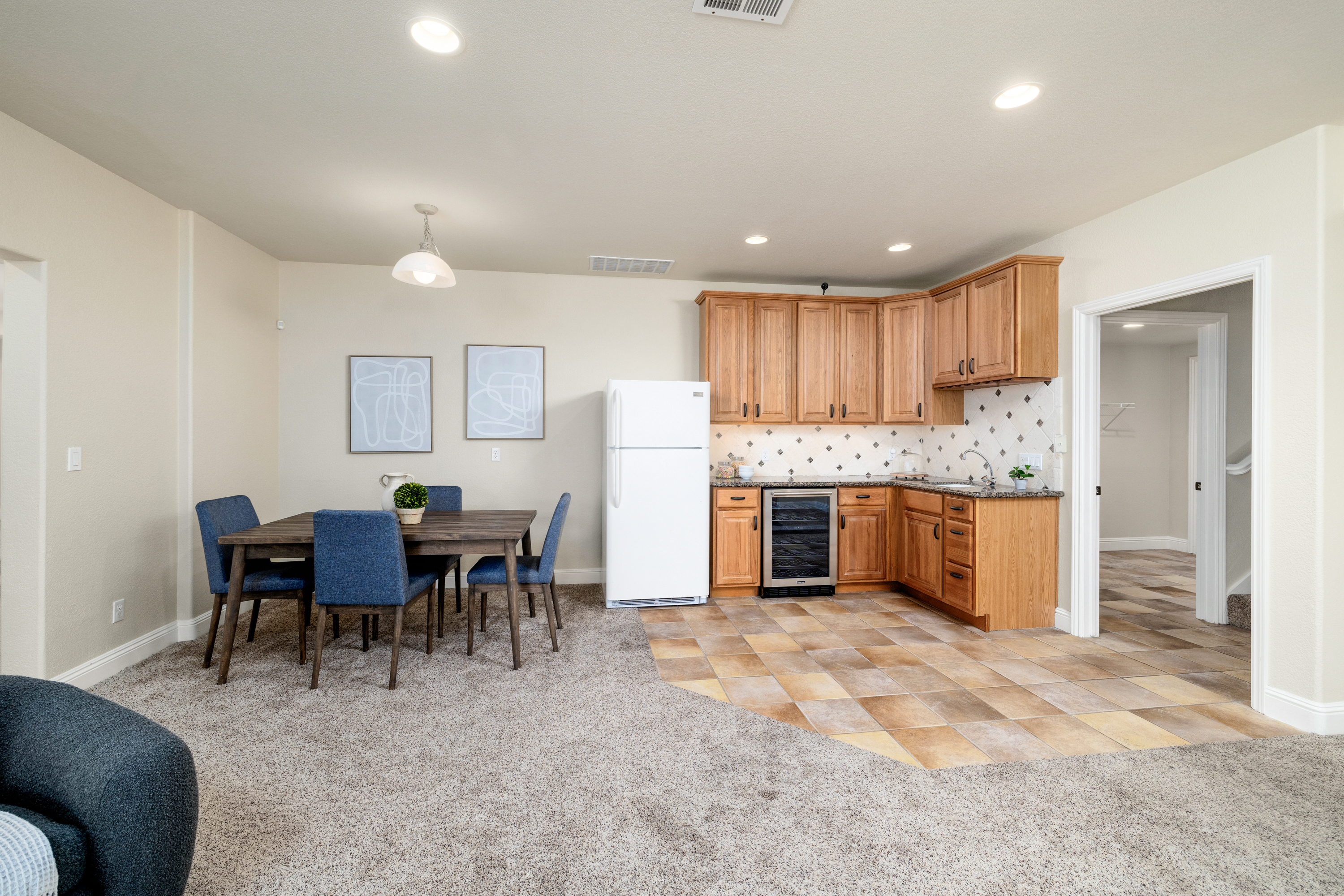 1386 Amado Ct 