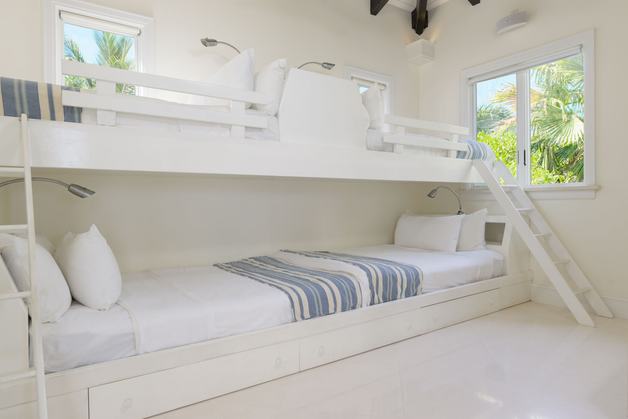 Azure Villa Villas at Blue Mountain