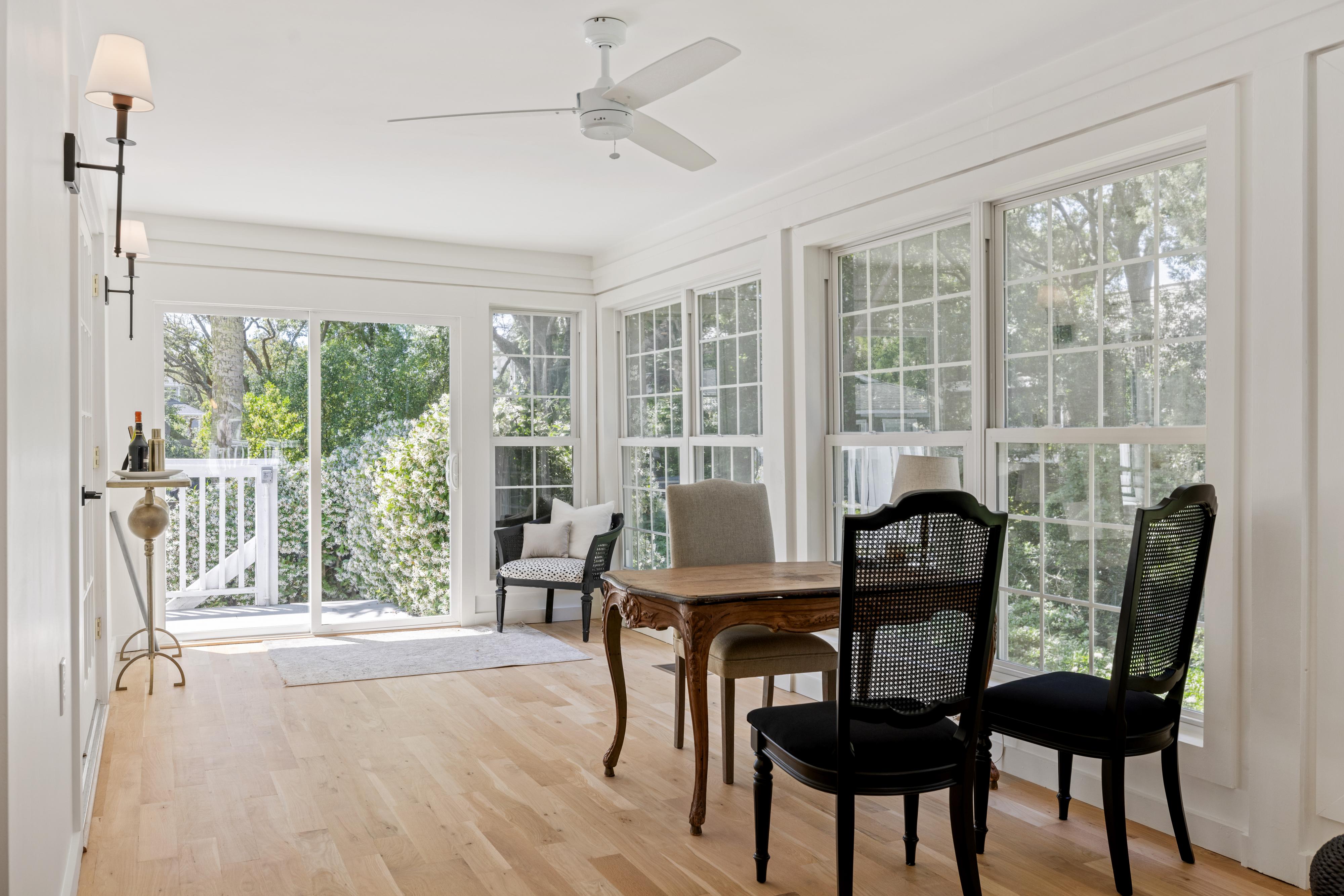 15 44th Avenue