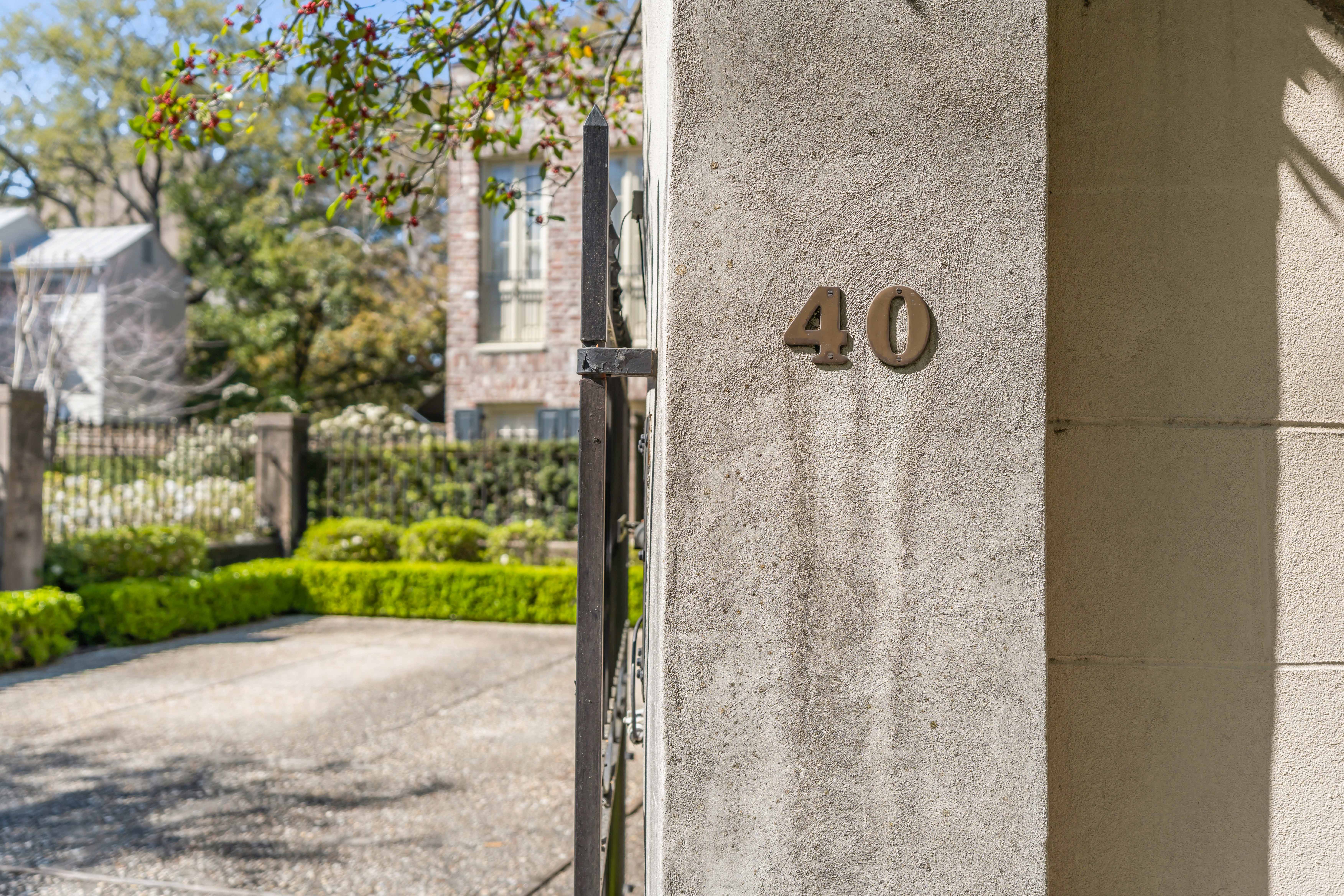 40 Laurens Street