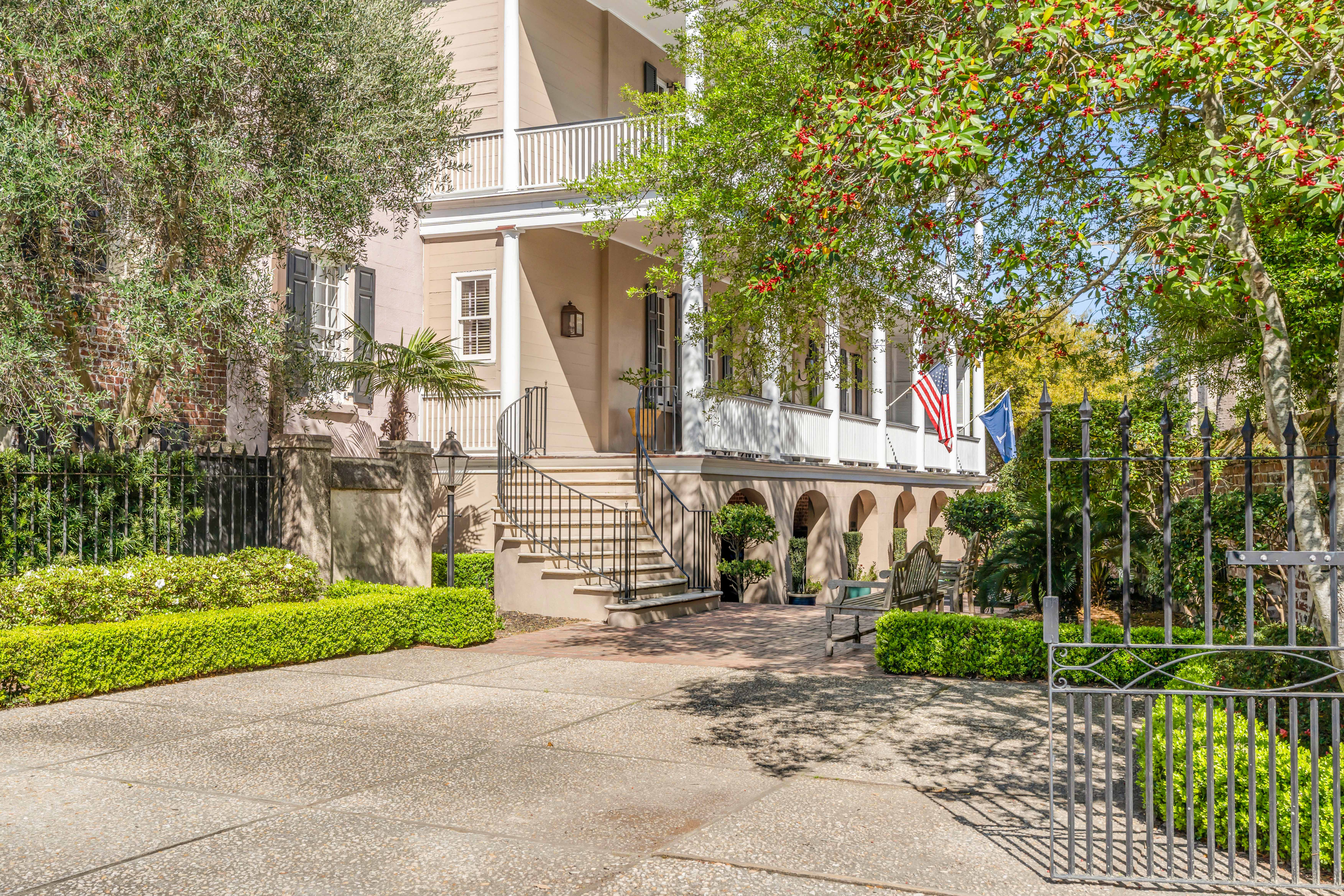 40 Laurens Street
