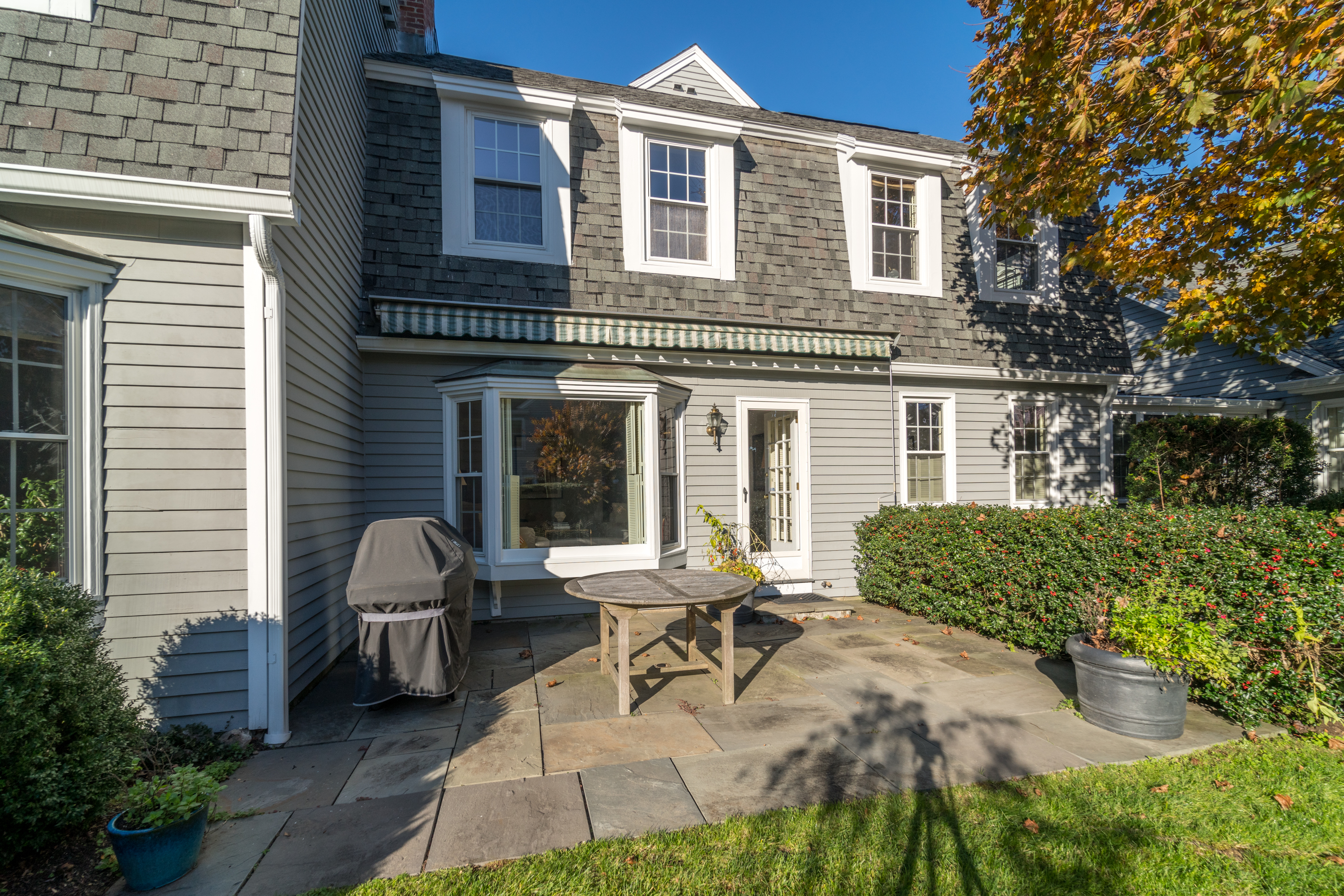 143 East Avenue 143