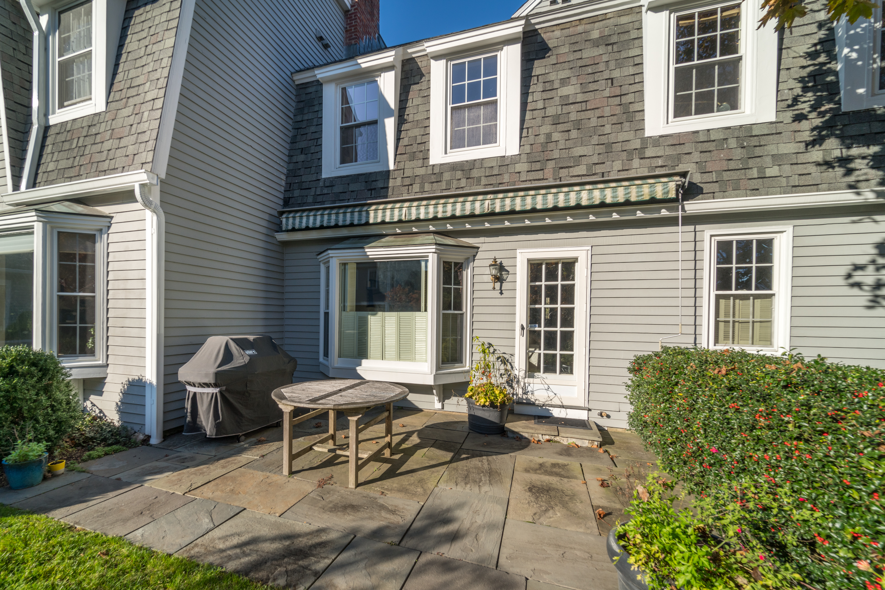 143 East Avenue 143