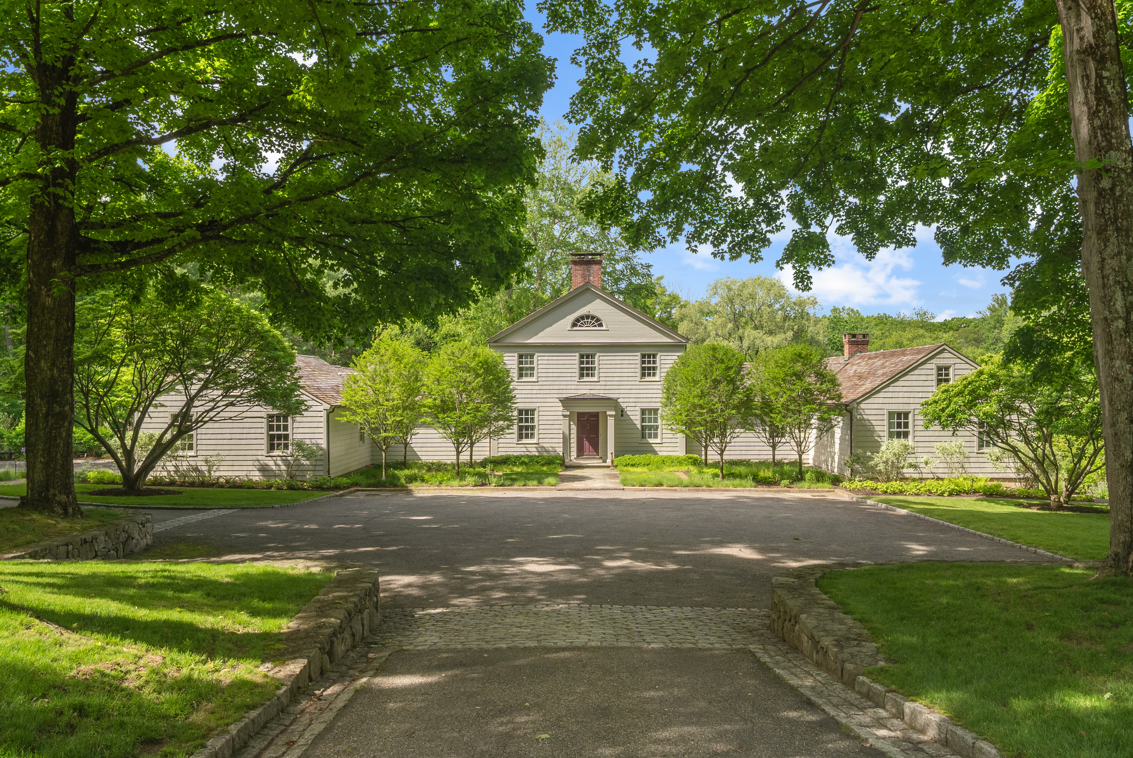 25 Father Peters Lane