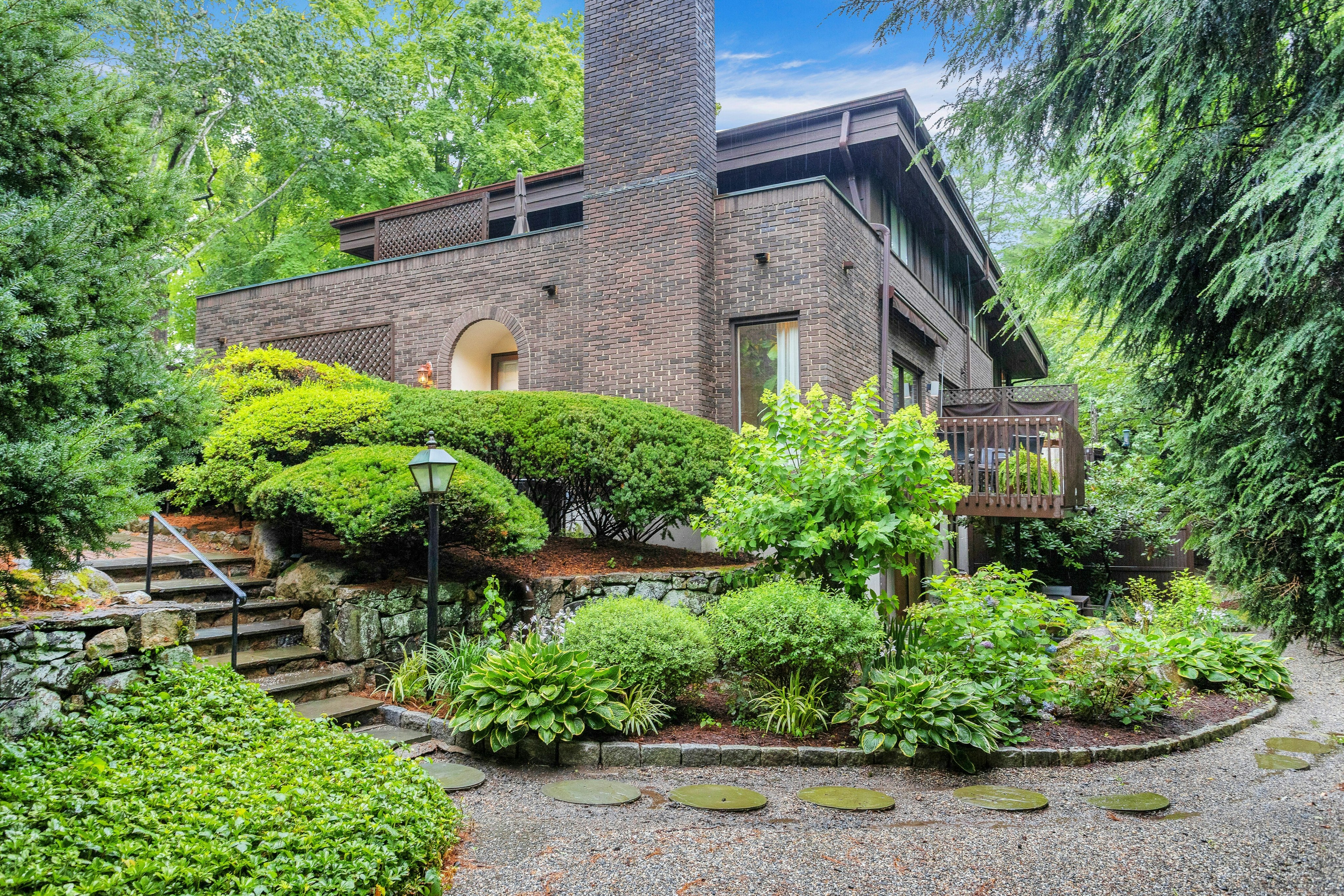 289 New Norwalk Road 23