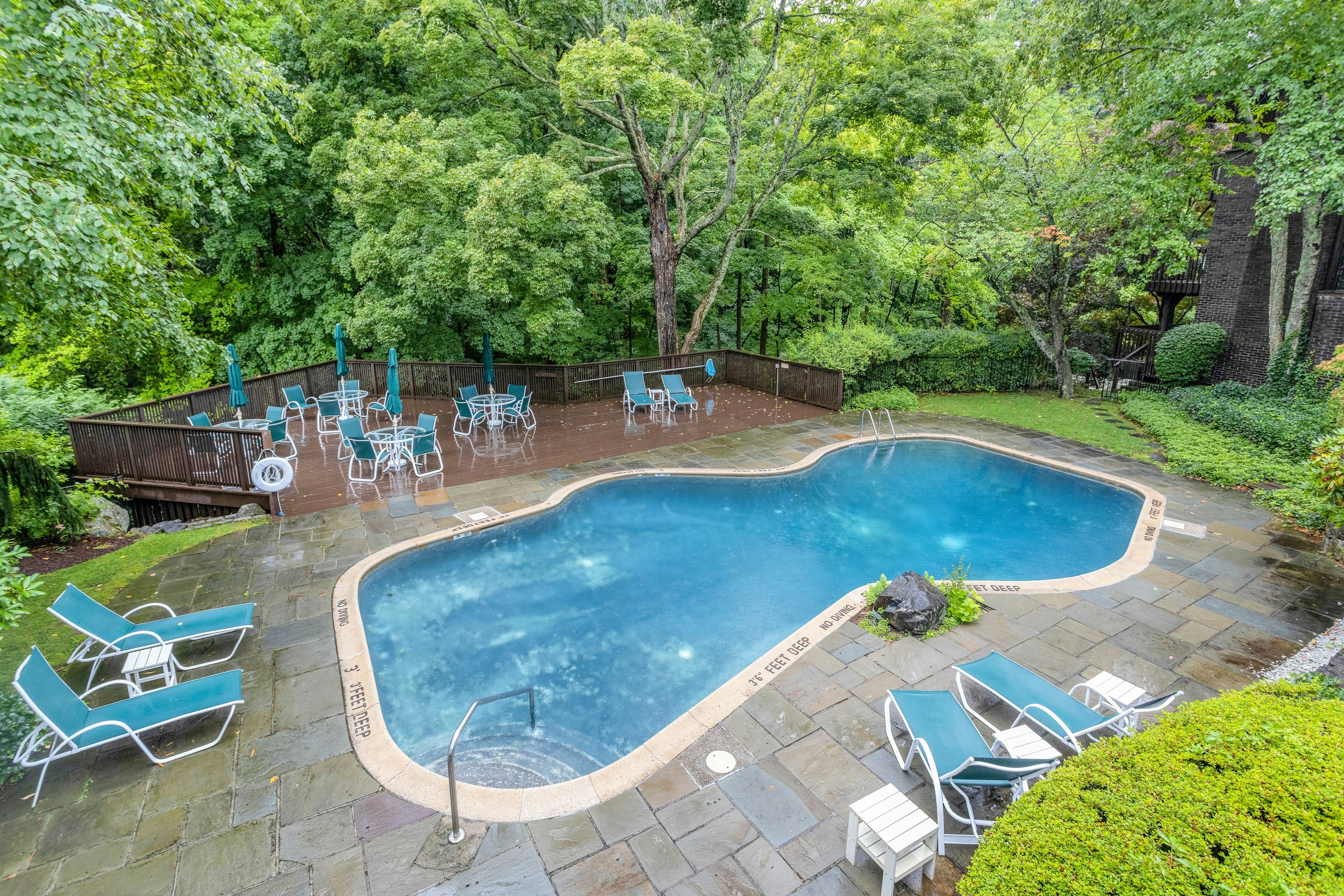 289 New Norwalk Road 23