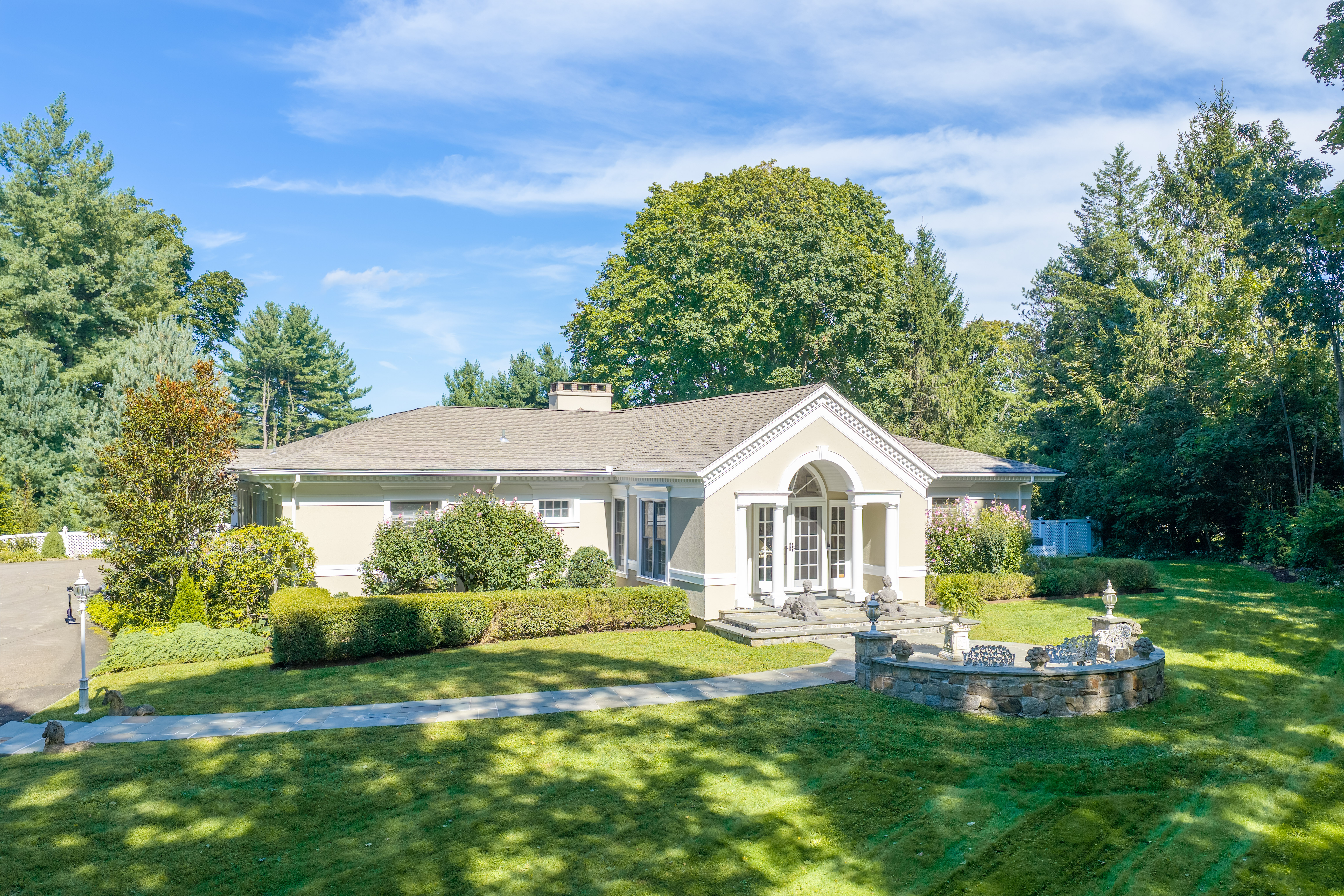 321 Oenoke Ridge