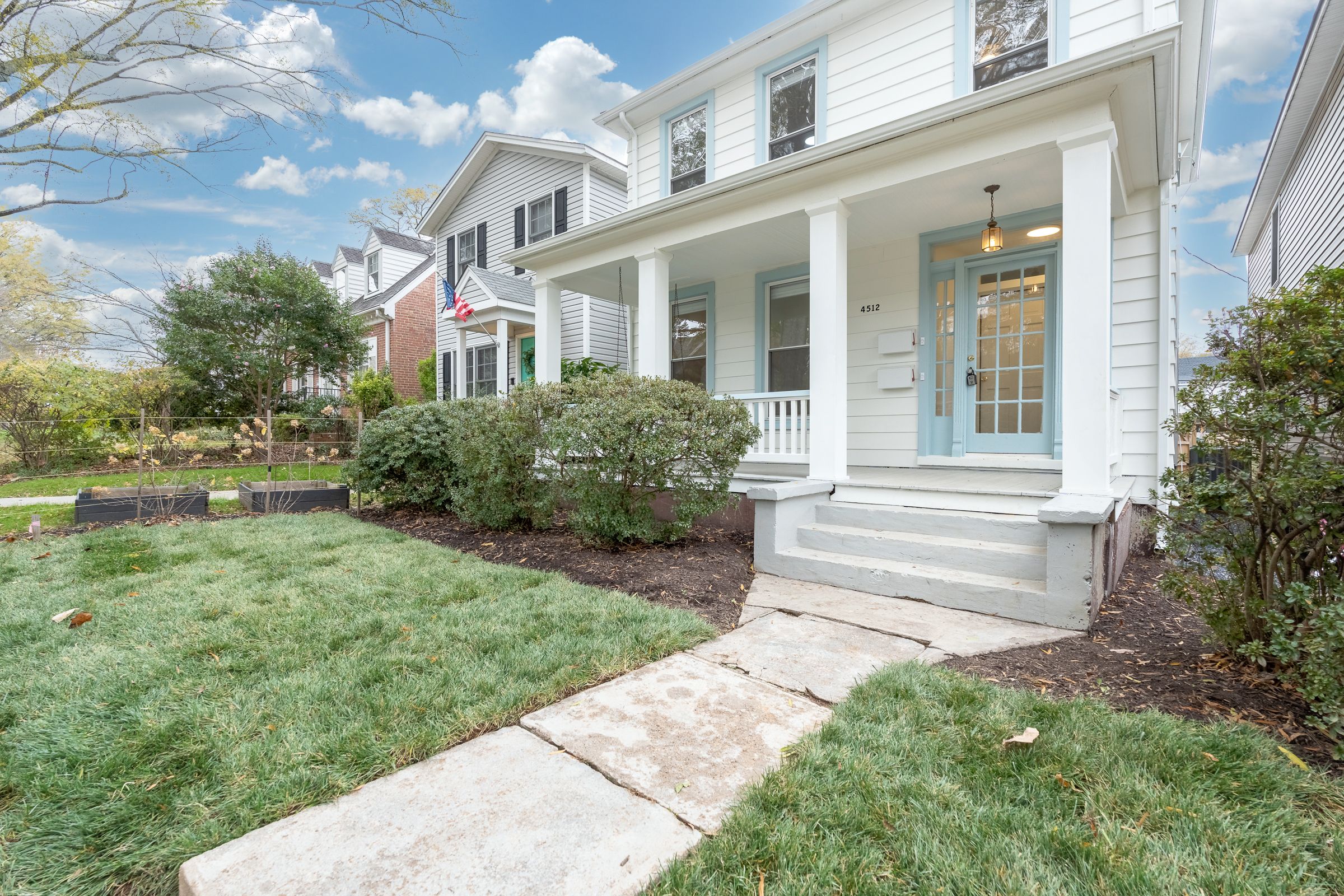 4512 Leonard Parkway 