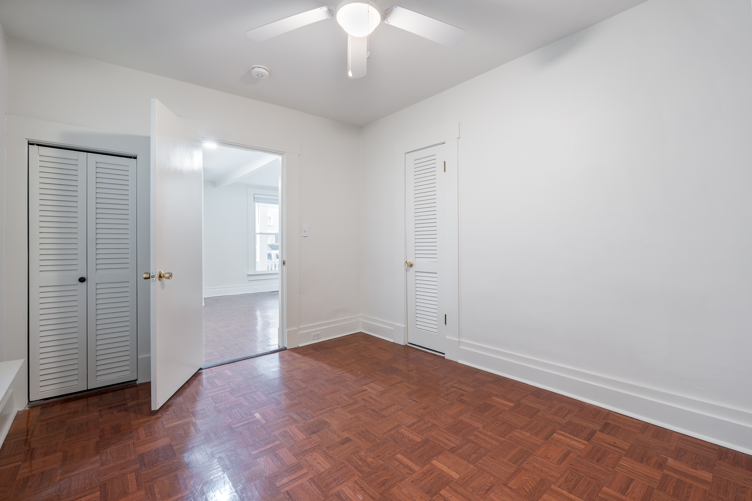 4512 Leonard Parkway 