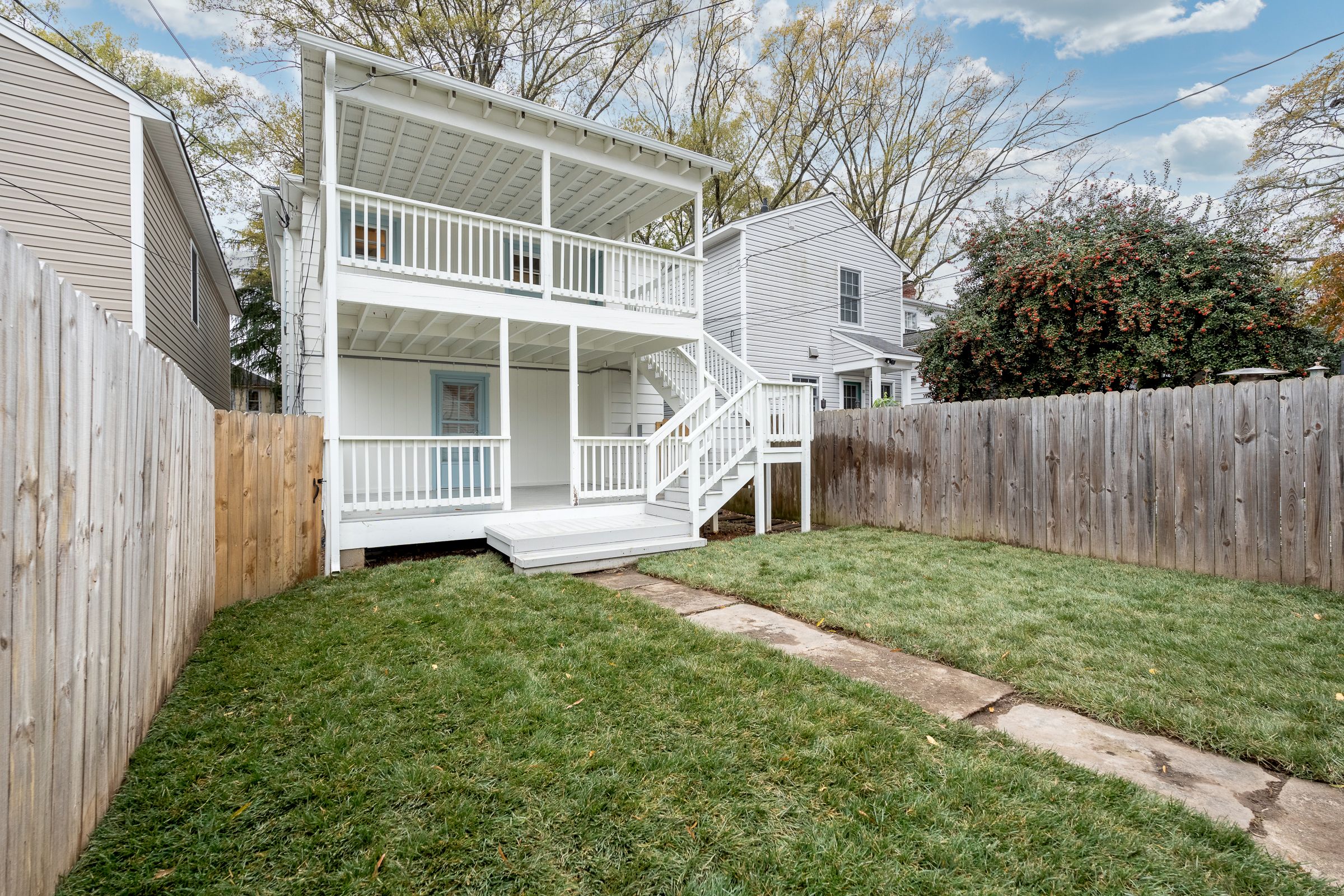 4512 Leonard Parkway 