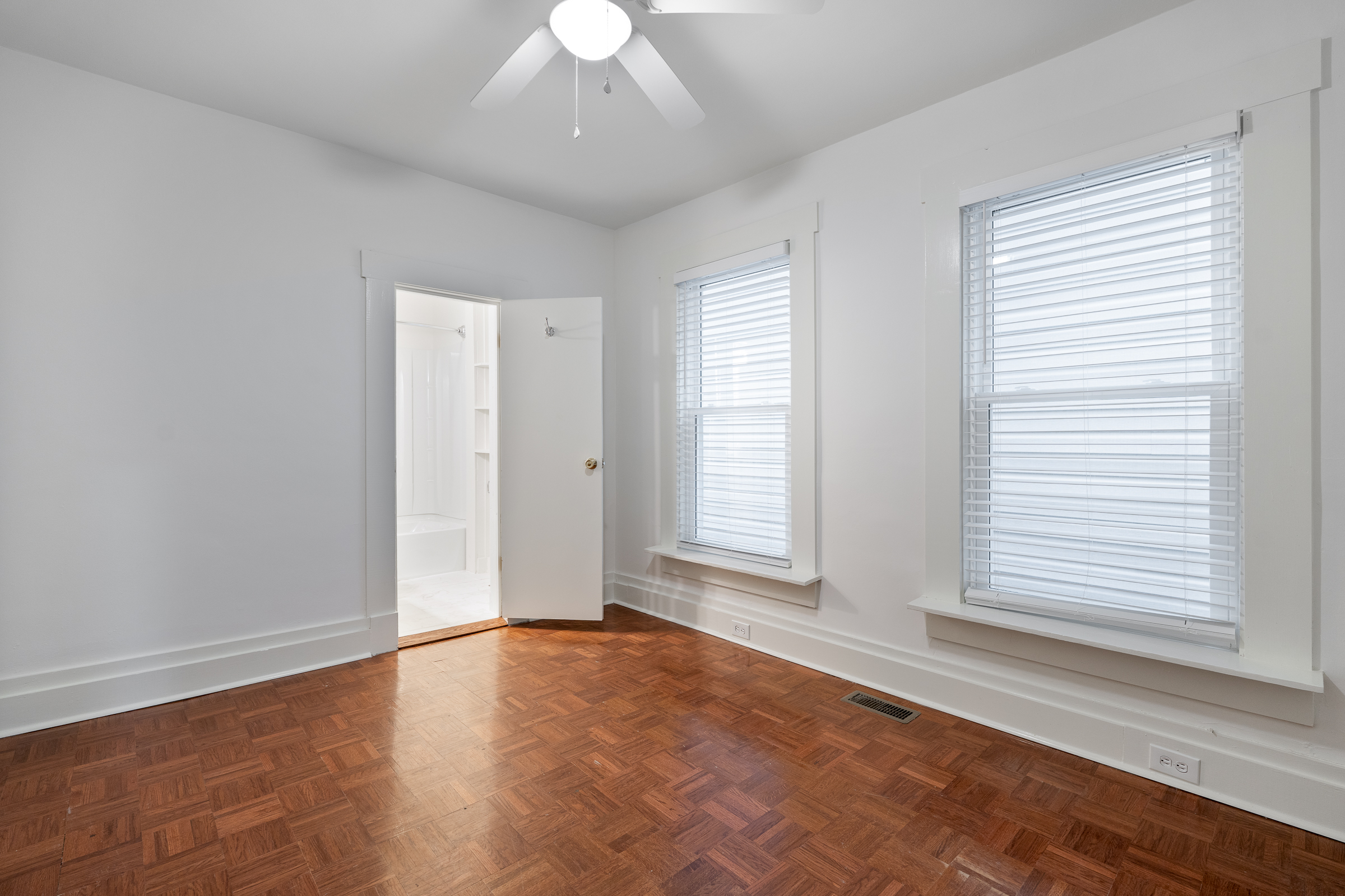 4512 Leonard Parkway 