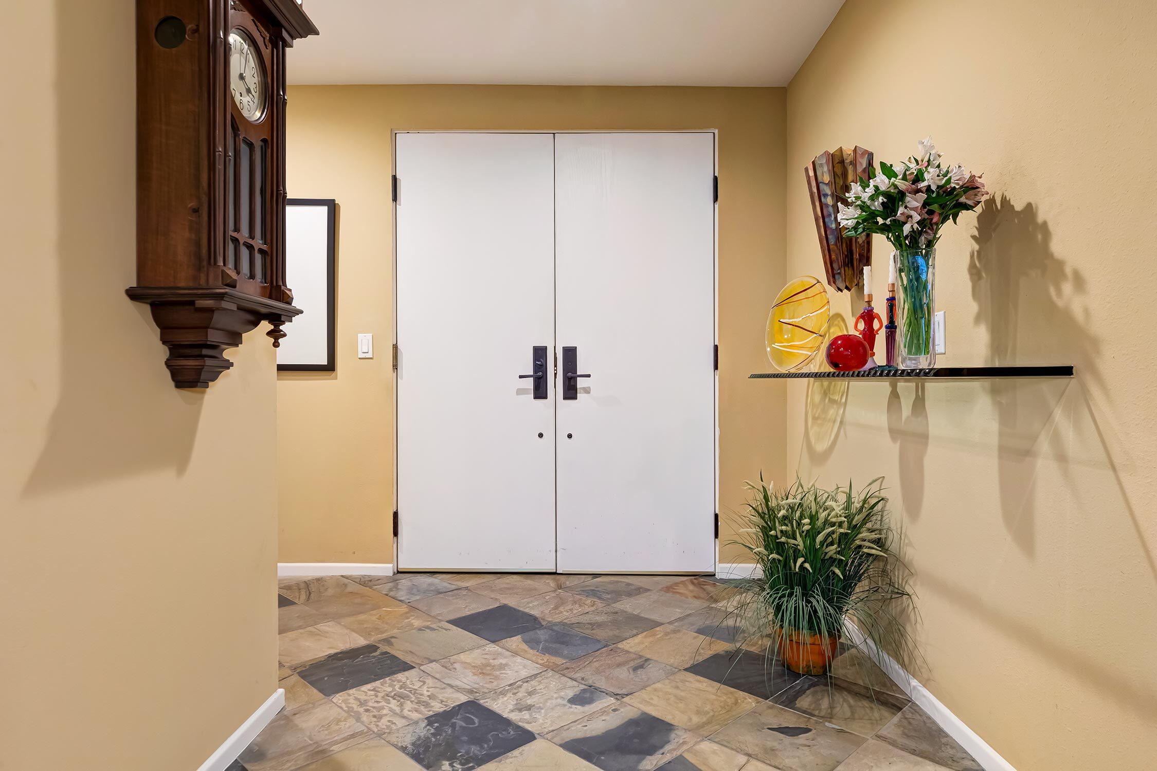 11808 Dorothy Street 203