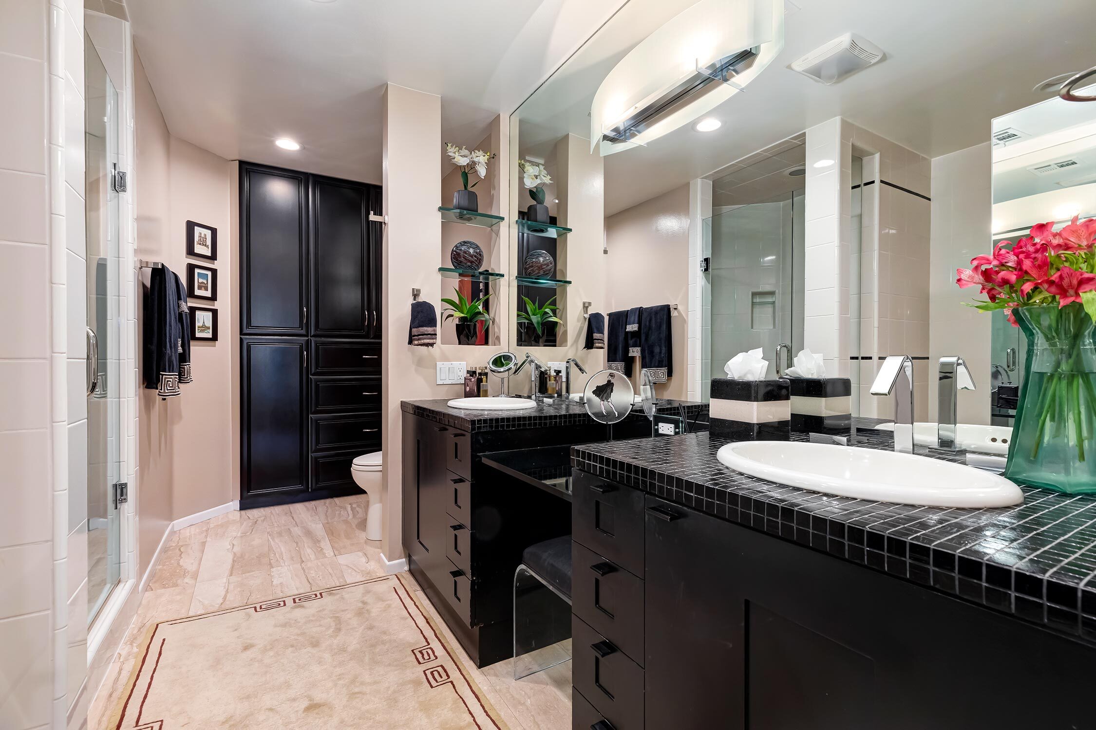 11808 Dorothy Street 203