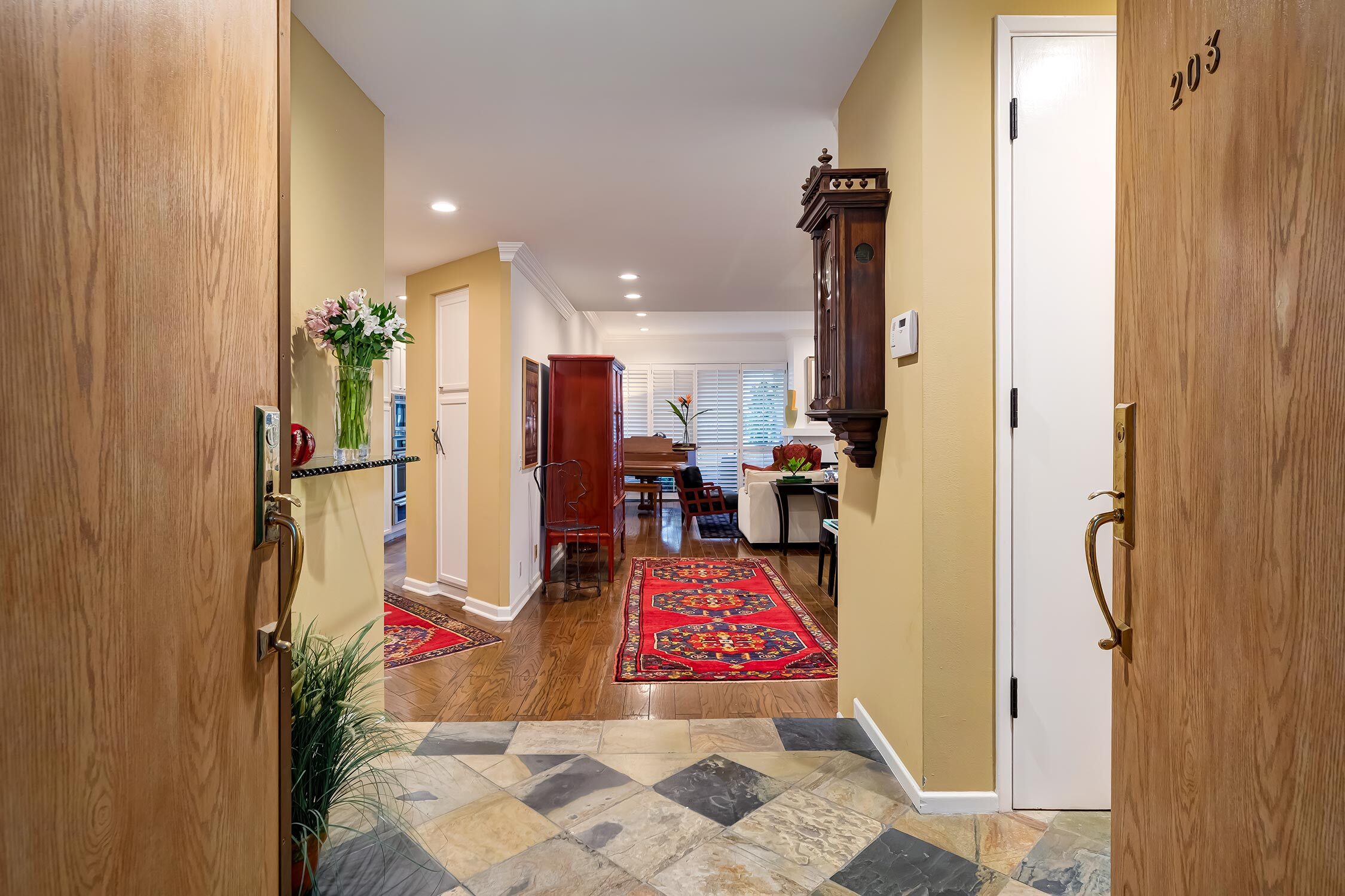 11808 Dorothy Street 203