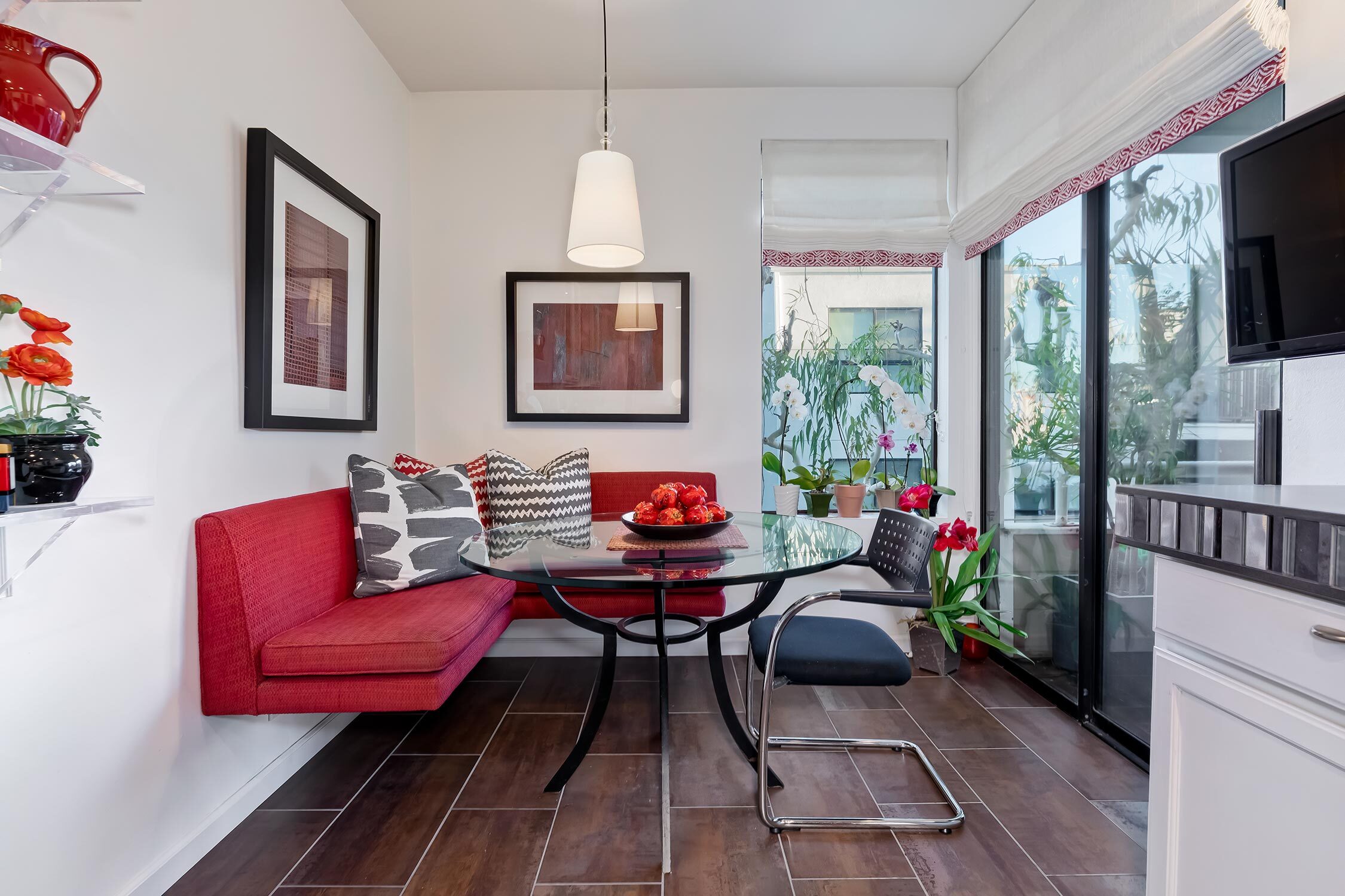 11808 Dorothy Street 203