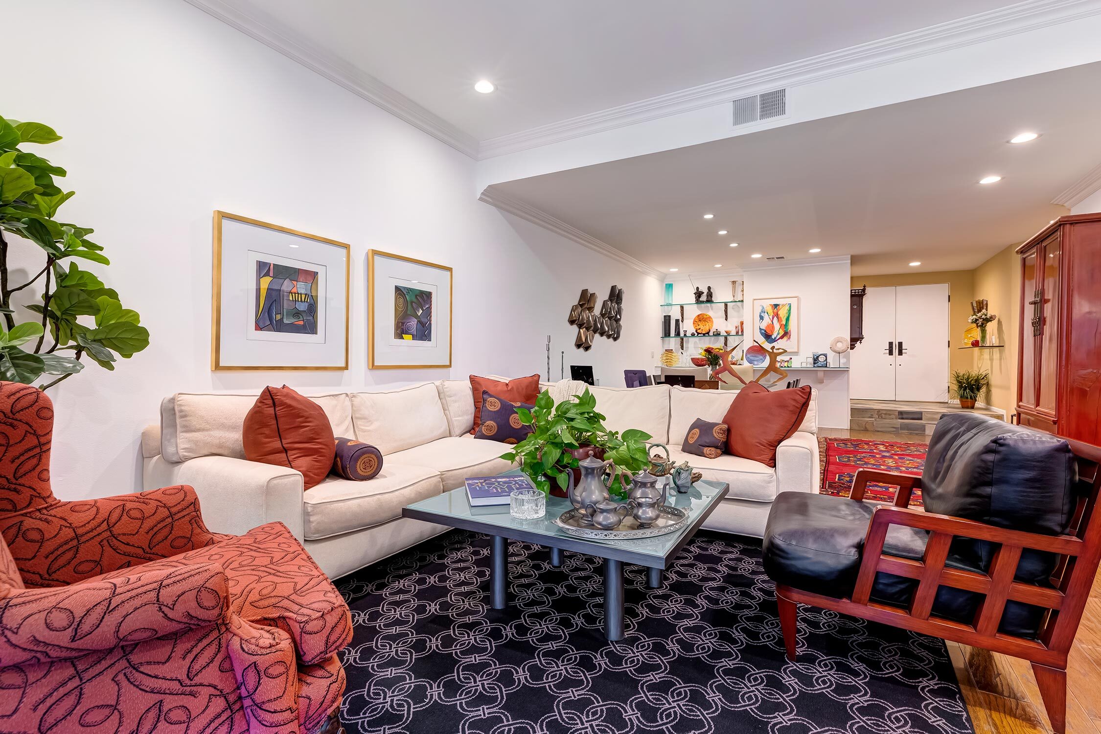 11808 Dorothy Street 203