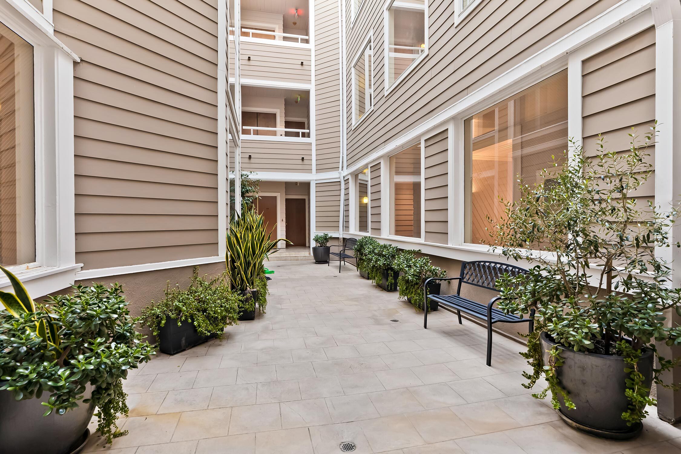 11808 Dorothy Street 203