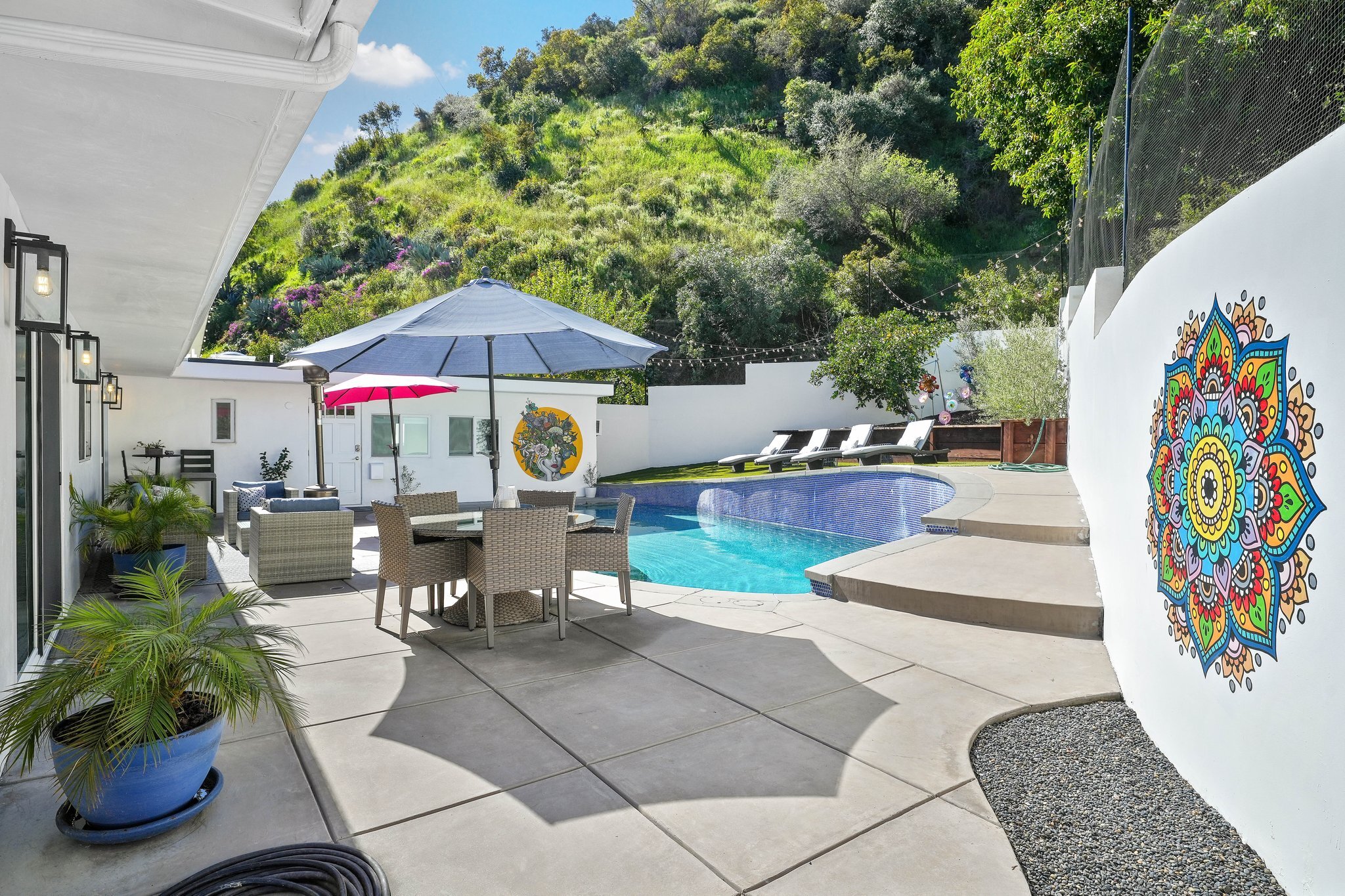 3493 Mandeville Canyon Road