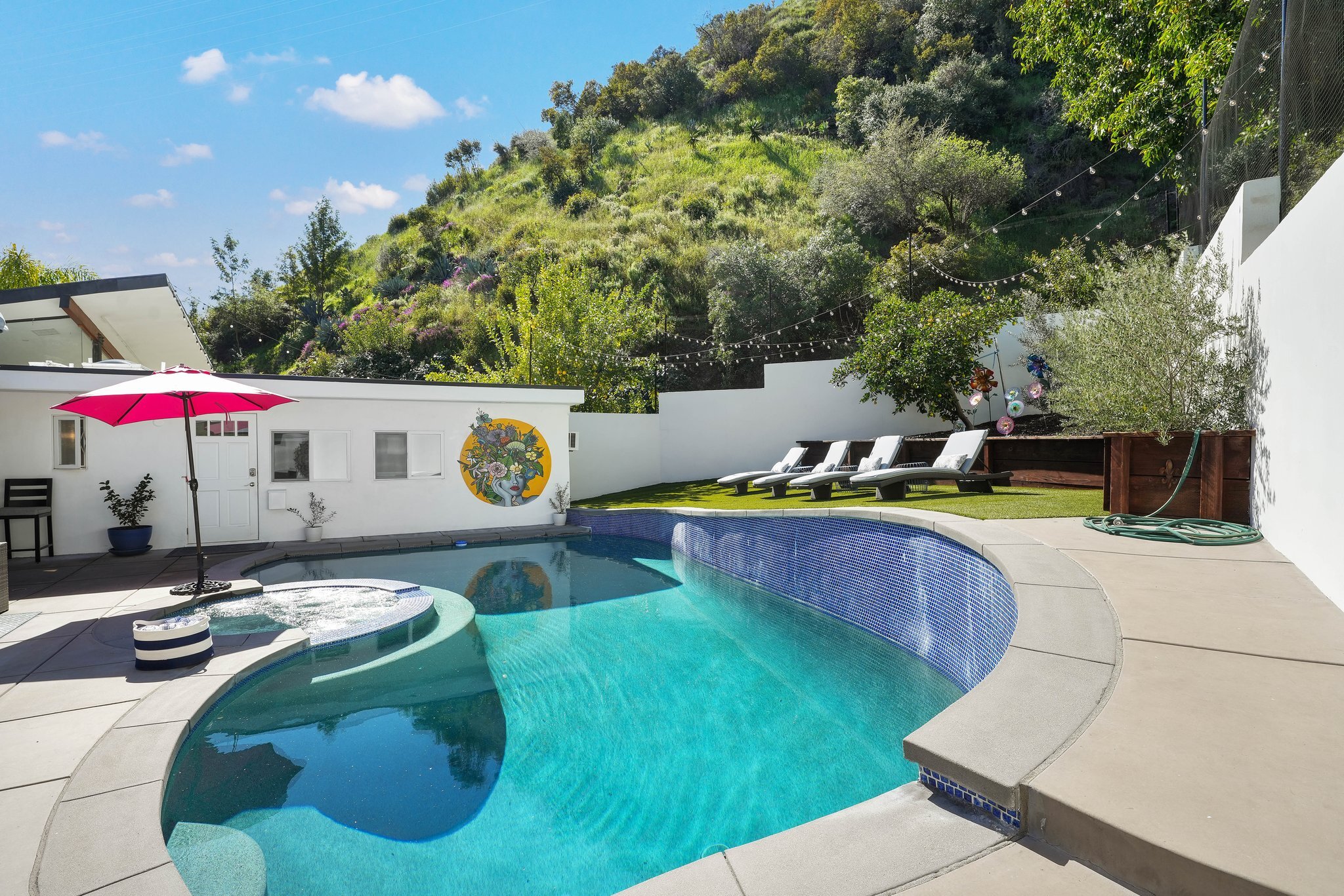 3493 Mandeville Canyon Road